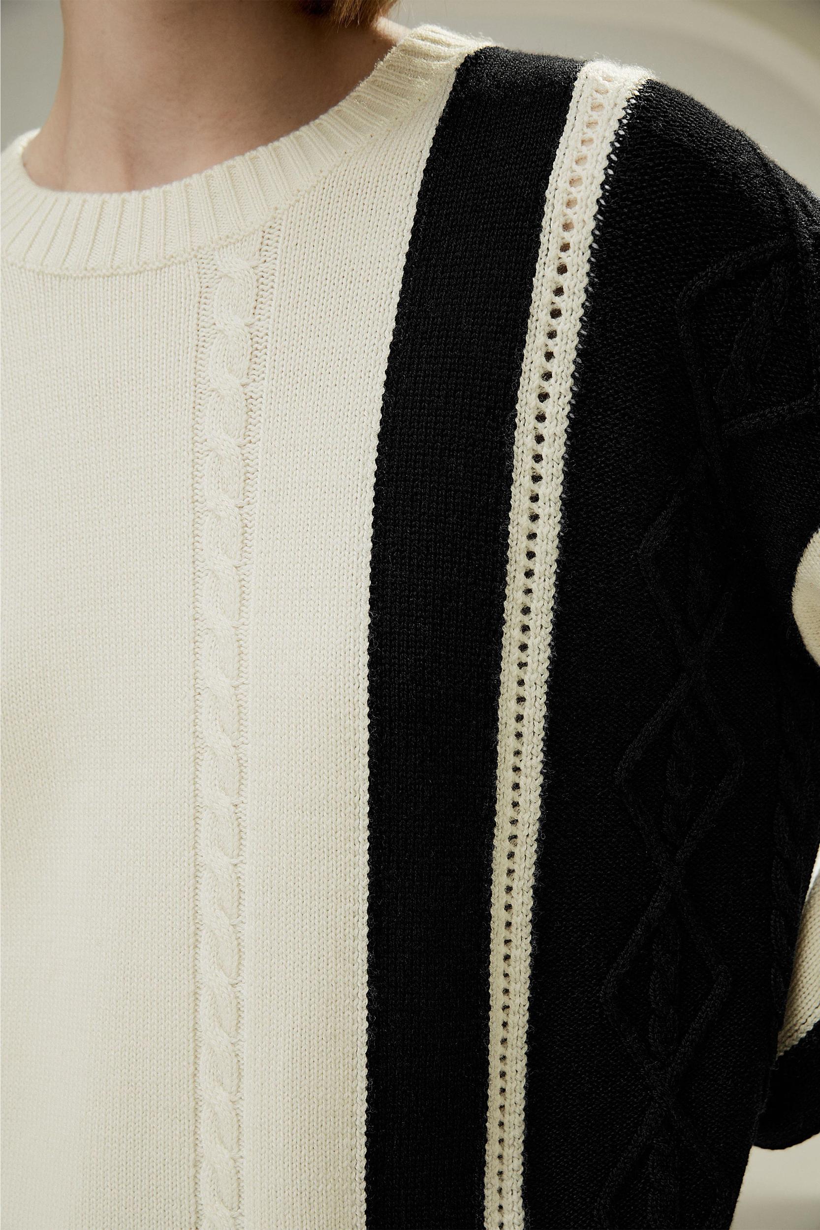 Bicolor Stripe Knit Wool Sweater Product Image