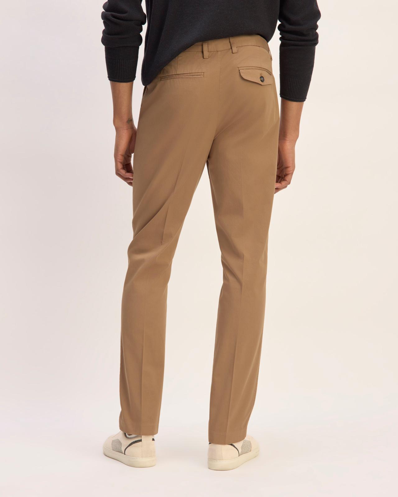 Mens Relaxed Taper Air Chino by Everlane Product Image