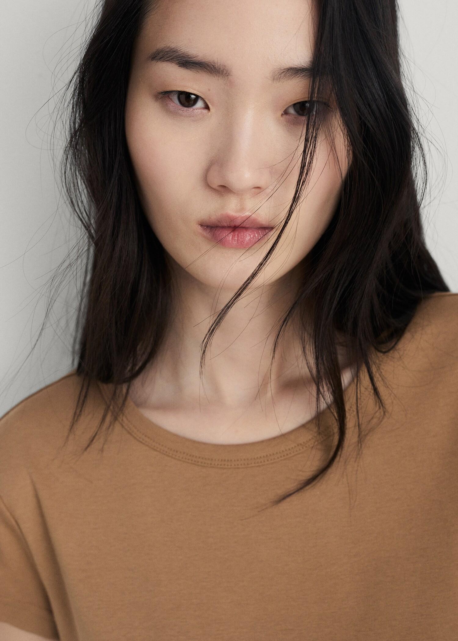 100% cotton short sleeve t-shirt - Women | MANGO USA Product Image