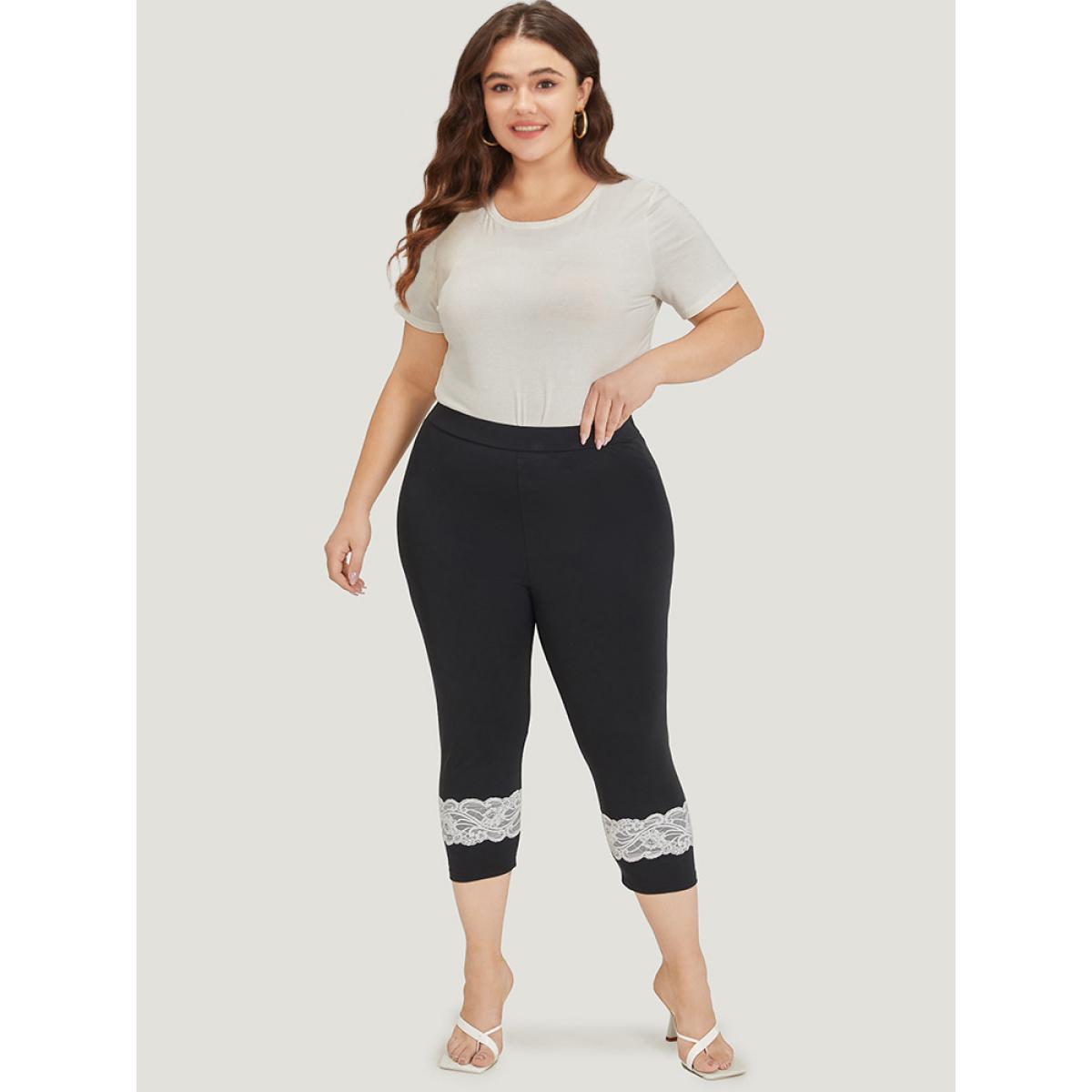 Plus Size Guipure Lace Elastic Waist Cropped Leggings Women Black Elegant High stretch Skinny High Rise Dailywear Leggings BloomChic 18-20/2X Product Image