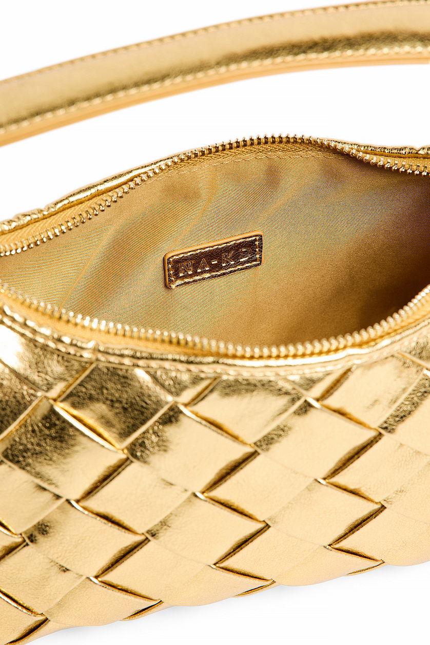 Small Woven Triangular Bag Product Image