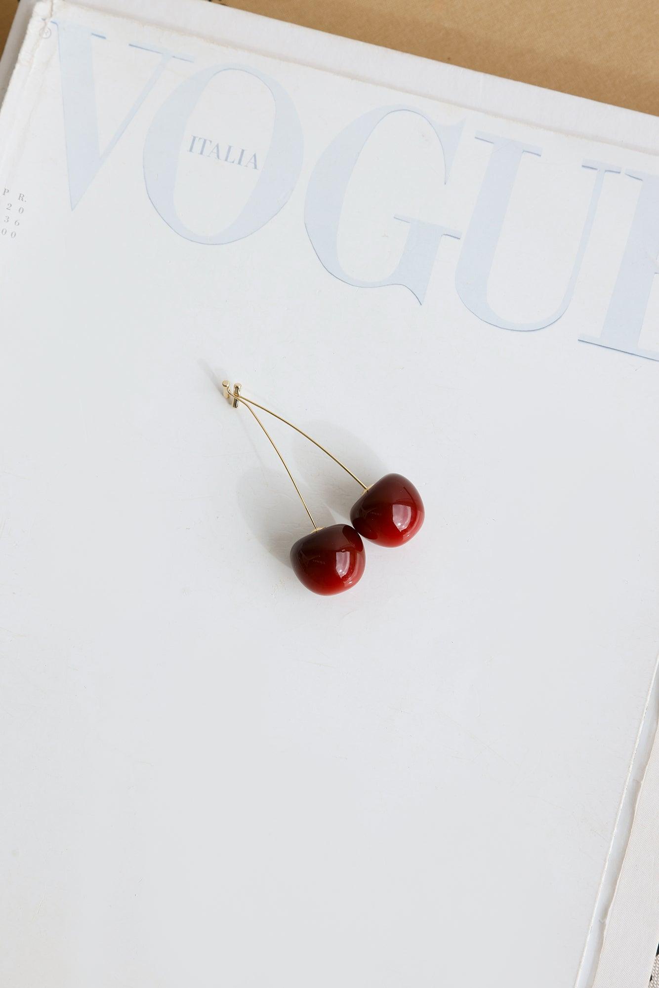 Cherry Kiss Earrings Gold Product Image