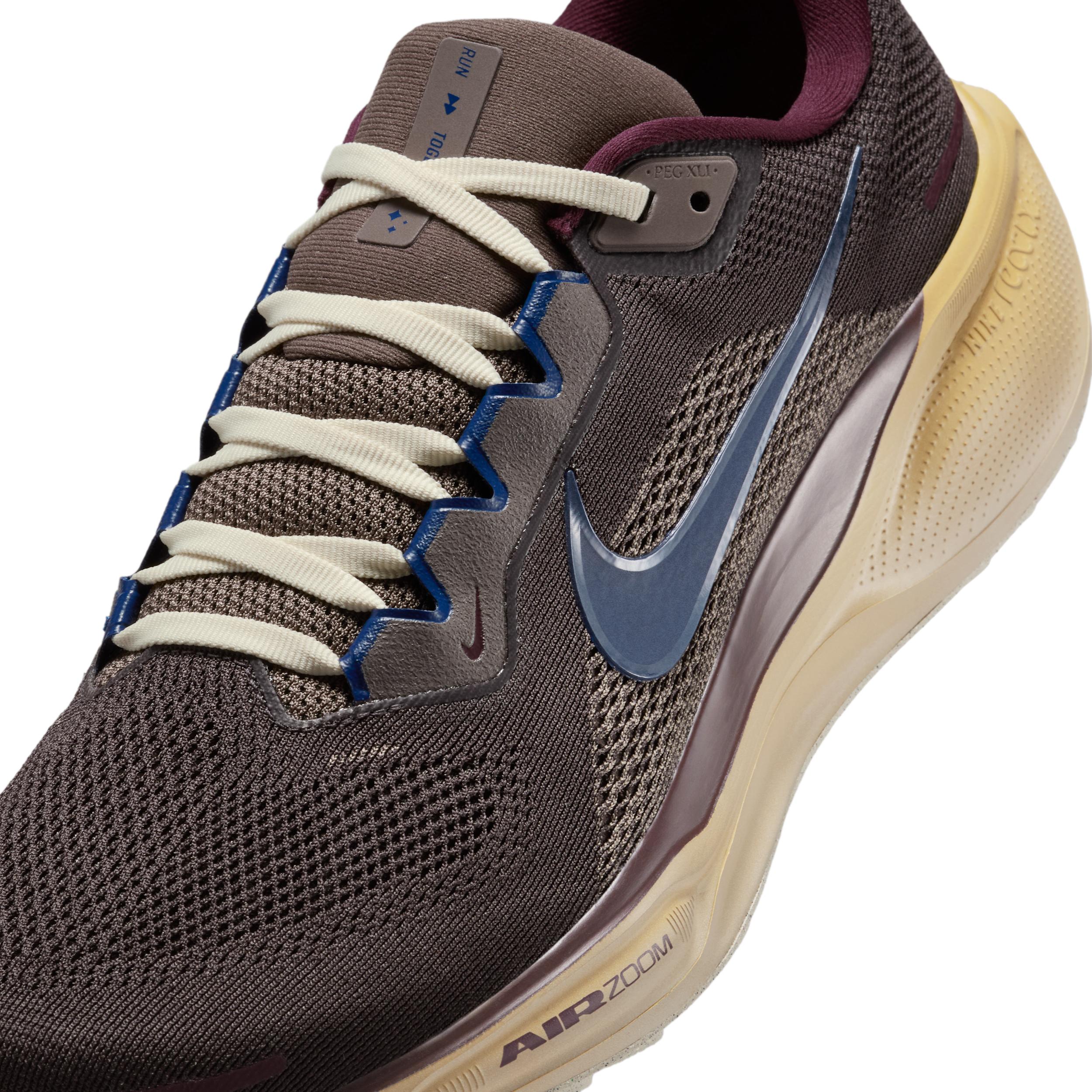 Nike Men's Pegasus 41 PRM Road Running Shoes Product Image