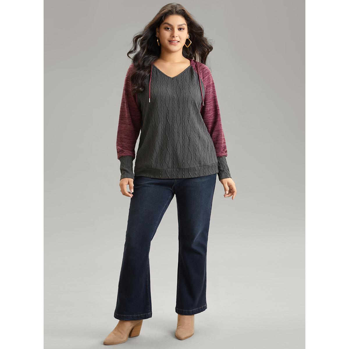 Plus Size Contrast Jacquard Raglan Sleeve Hooded Sweatshirt Women Gray Casual Texture Hooded Everyday Sweatshirts BloomChic 26/4X Product Image