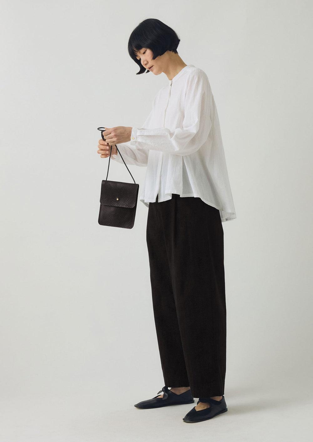 Kate Sheridan Leather Erin Pouch | Black Product Image