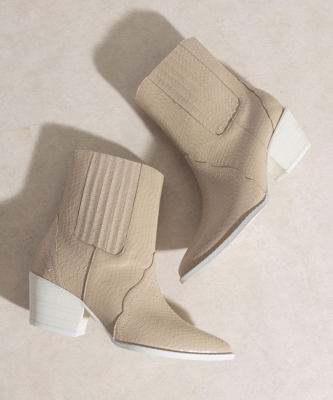 THE DAWN BOOTIE Product Image