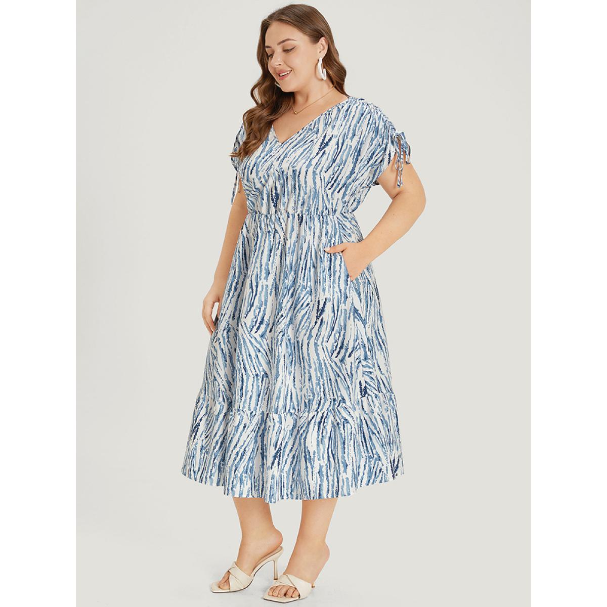 Plus Size Geometric Print Drawstring Pocket Dolman Hem Dress Blue Women Elegant Drawstring V-neck Short sleeve Curvy Midi Dress BloomChic 10/M Product Image