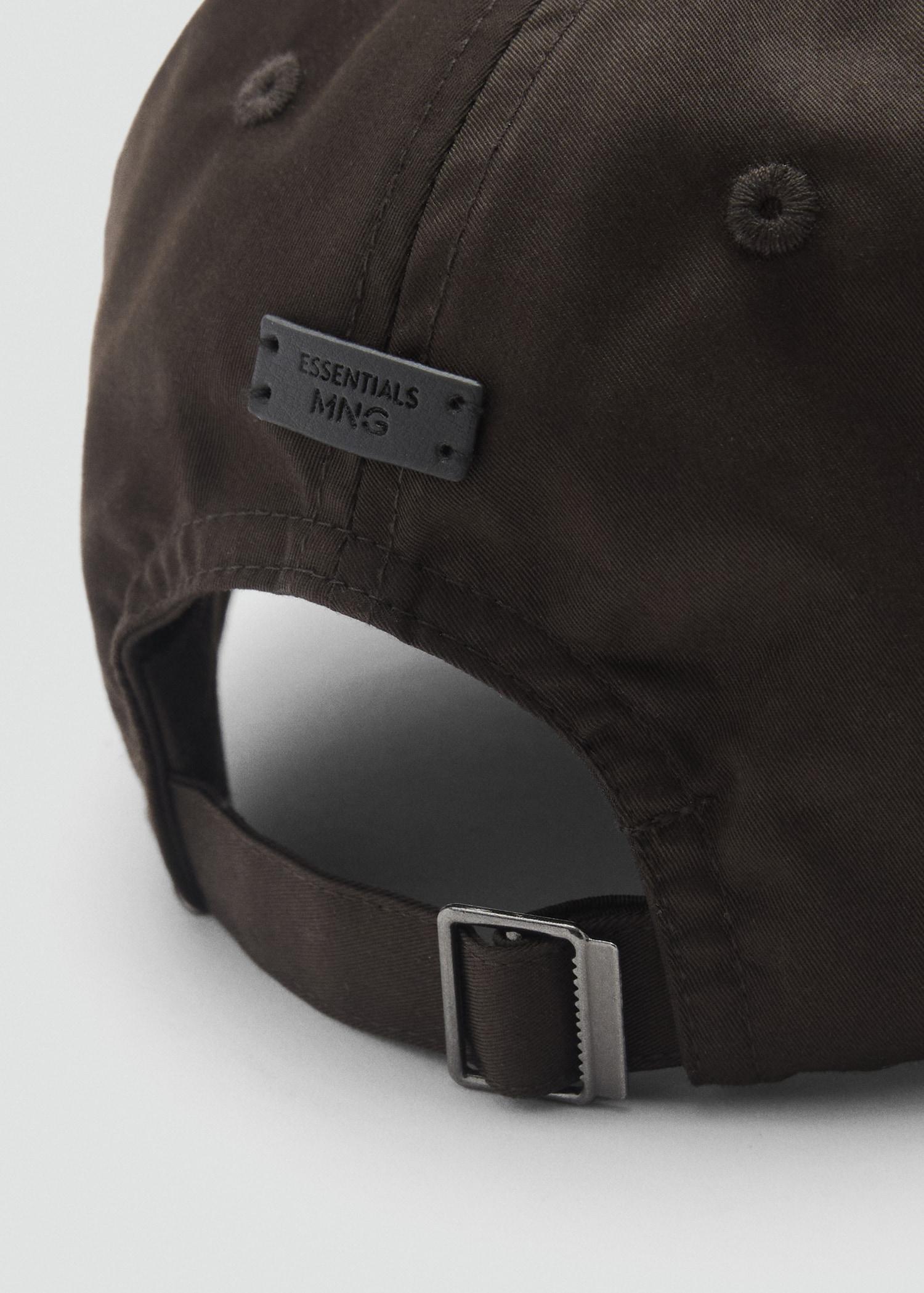 Cotton visor cap - Men | MANGO USA Product Image