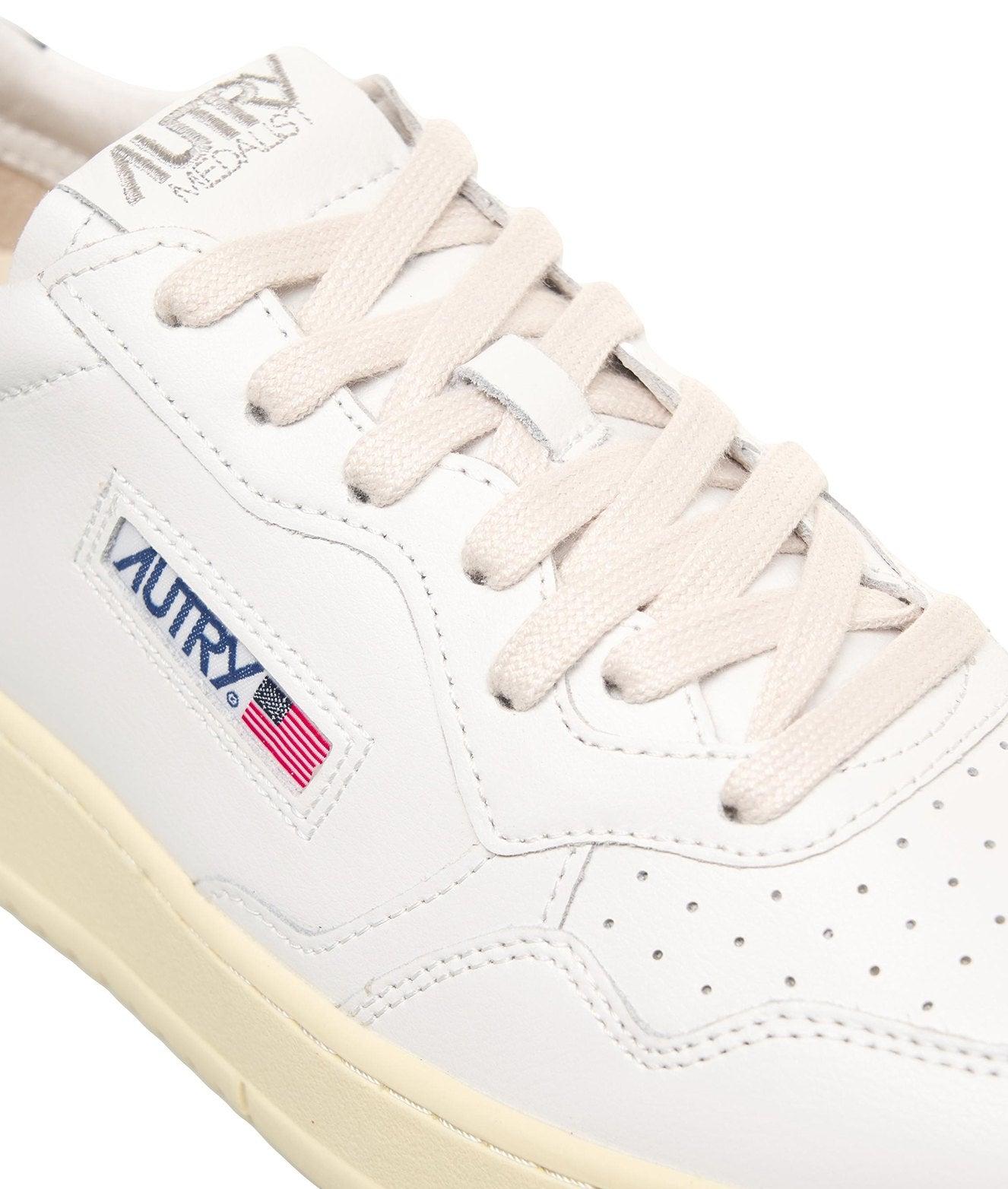 Sneakers 'Medalist Low' Product Image