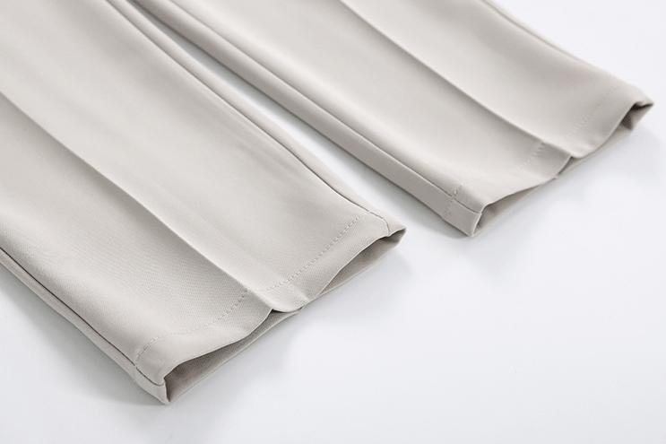 RT No. 1487 CROPPED SLIM PANTS Product Image