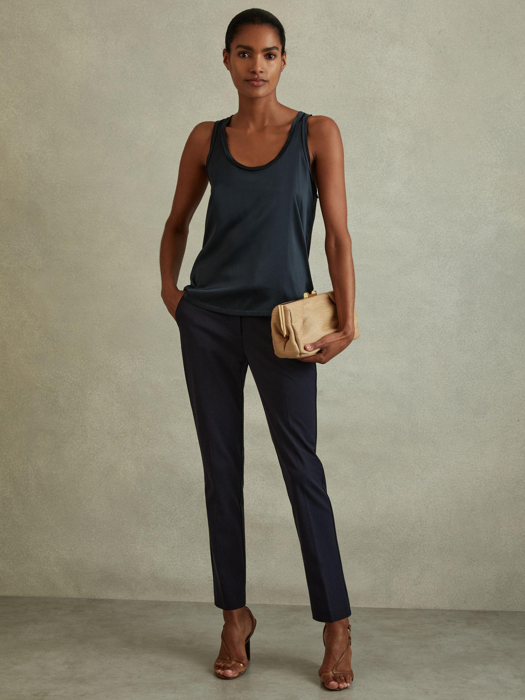 Fit Tailored Trousers in Navy Product Image