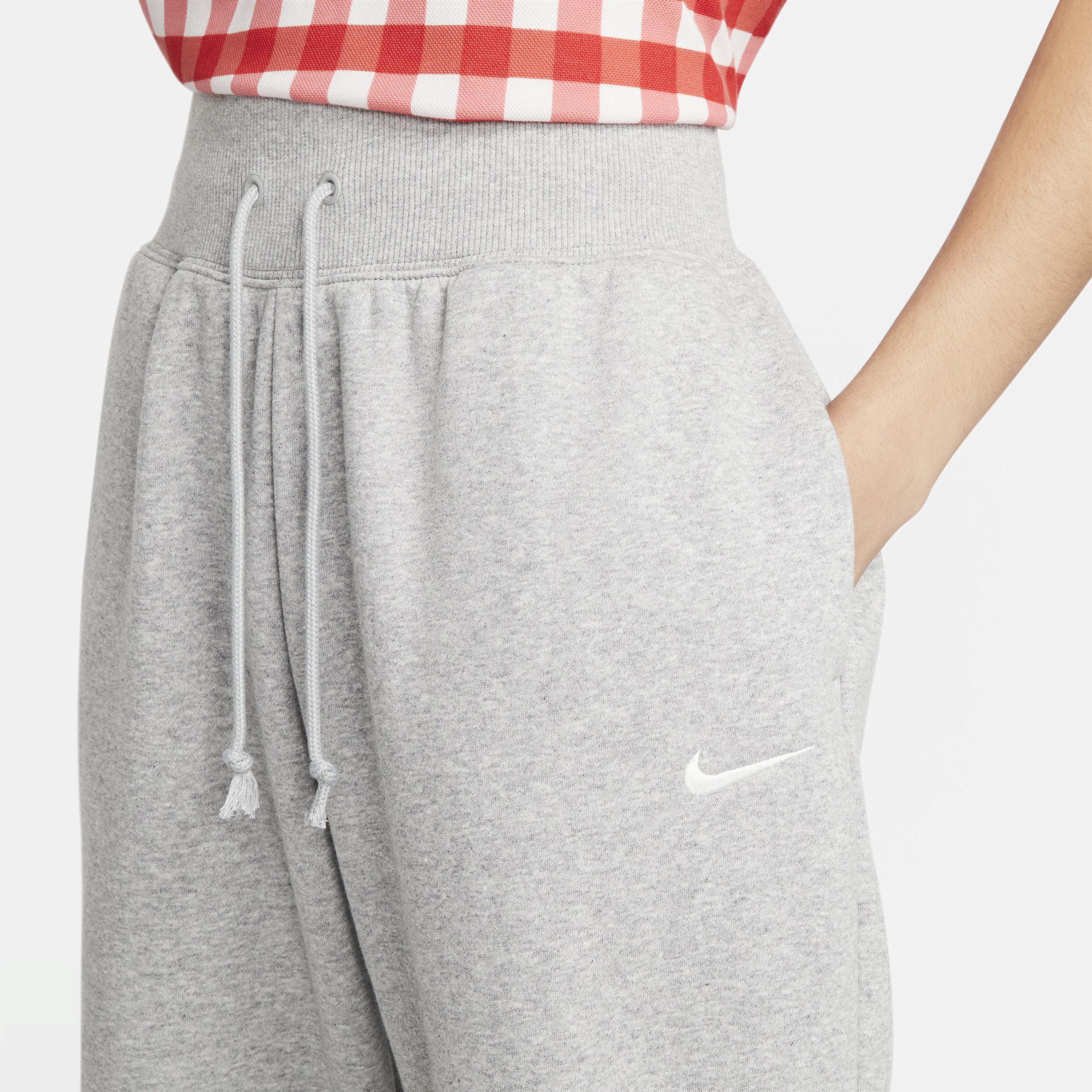 Women's Nike Sportswear Phoenix Fleece High-Waisted Oversized Sweatpants Product Image