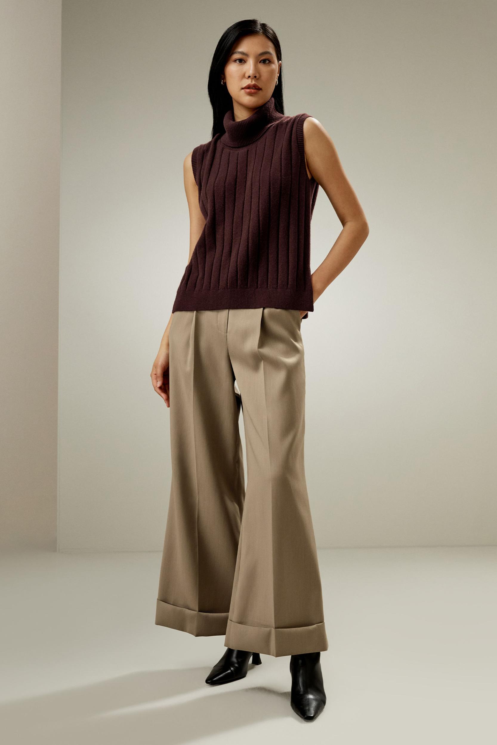 Turtleneck Sleeveless Cashmere Vest Product Image