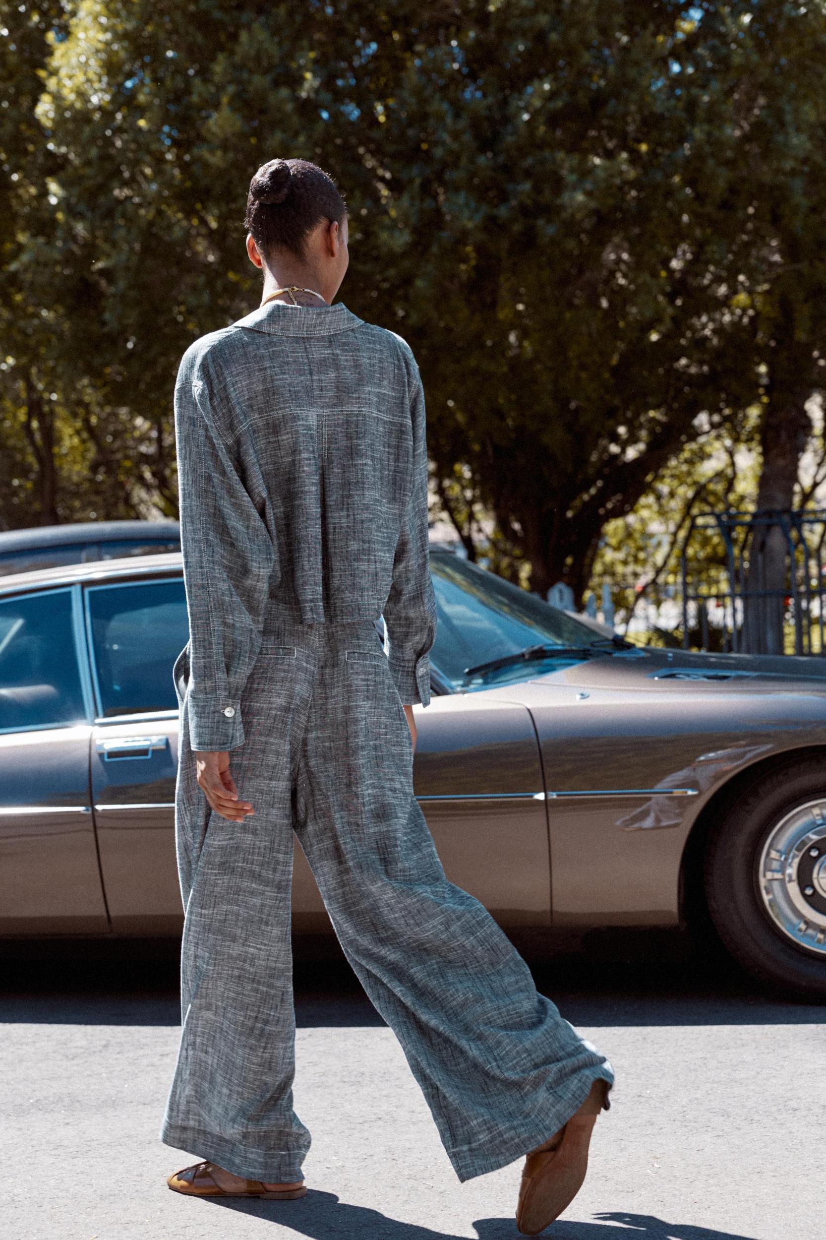 PLEATED WIDE LEG PANTS Product Image