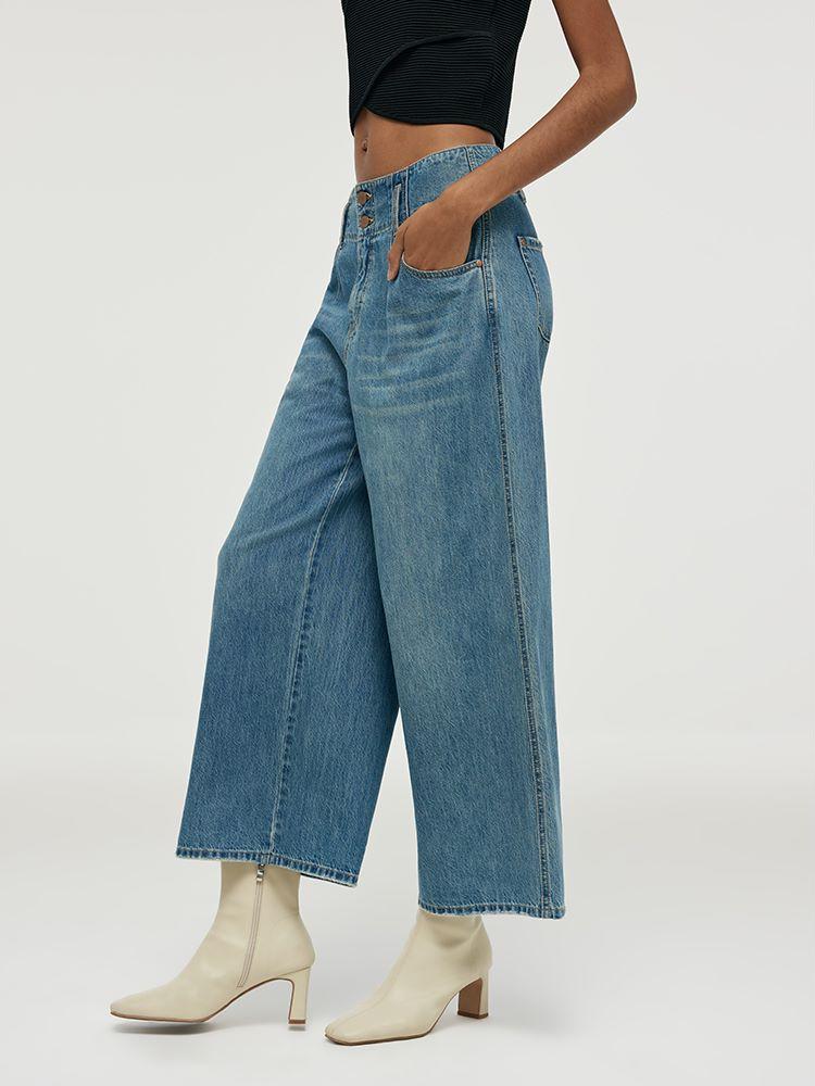 Wide-Leg Loose Women Capri Jeans Product Image