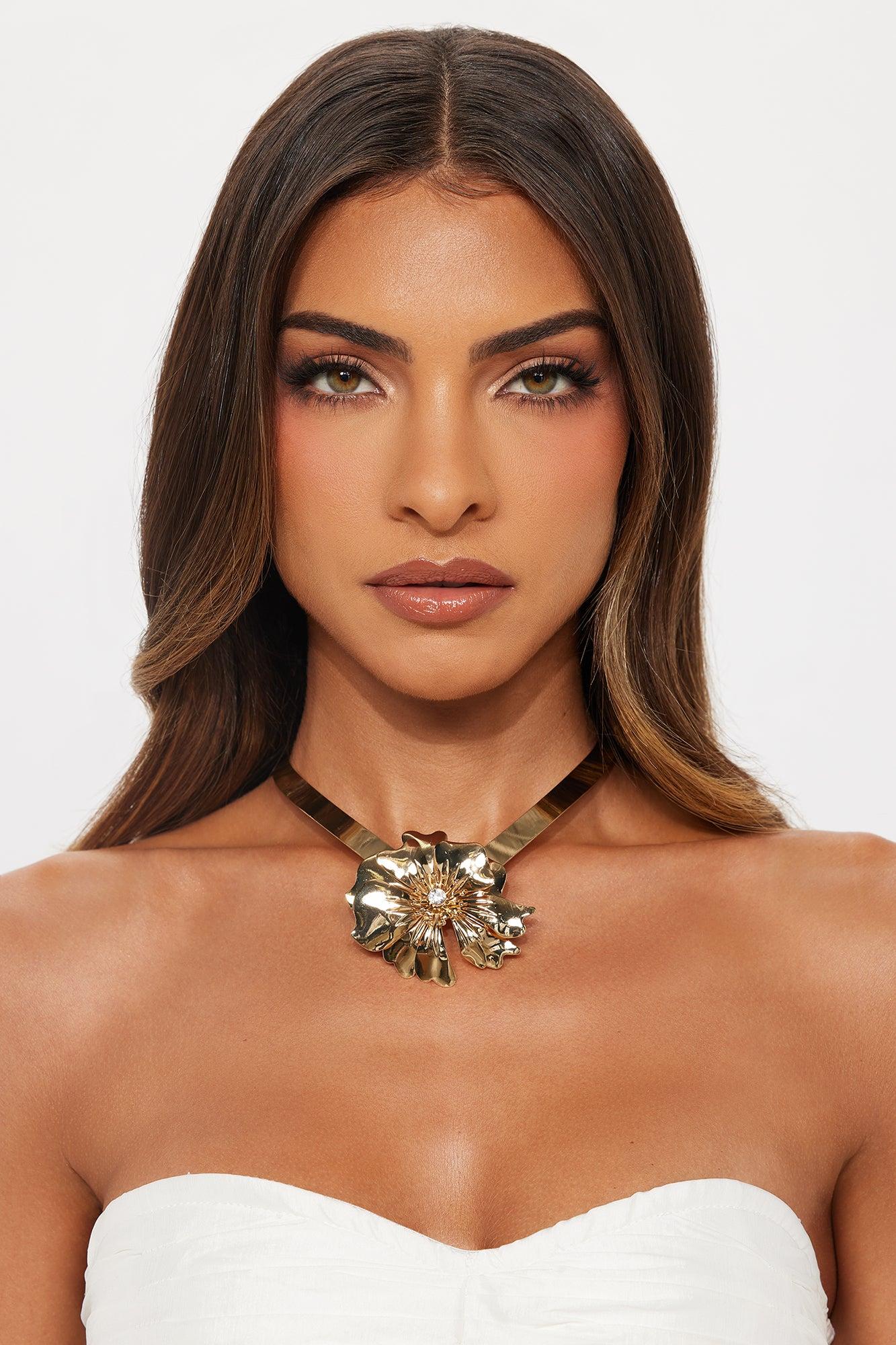 Gardenia Flower Choker - Gold Female Product Image