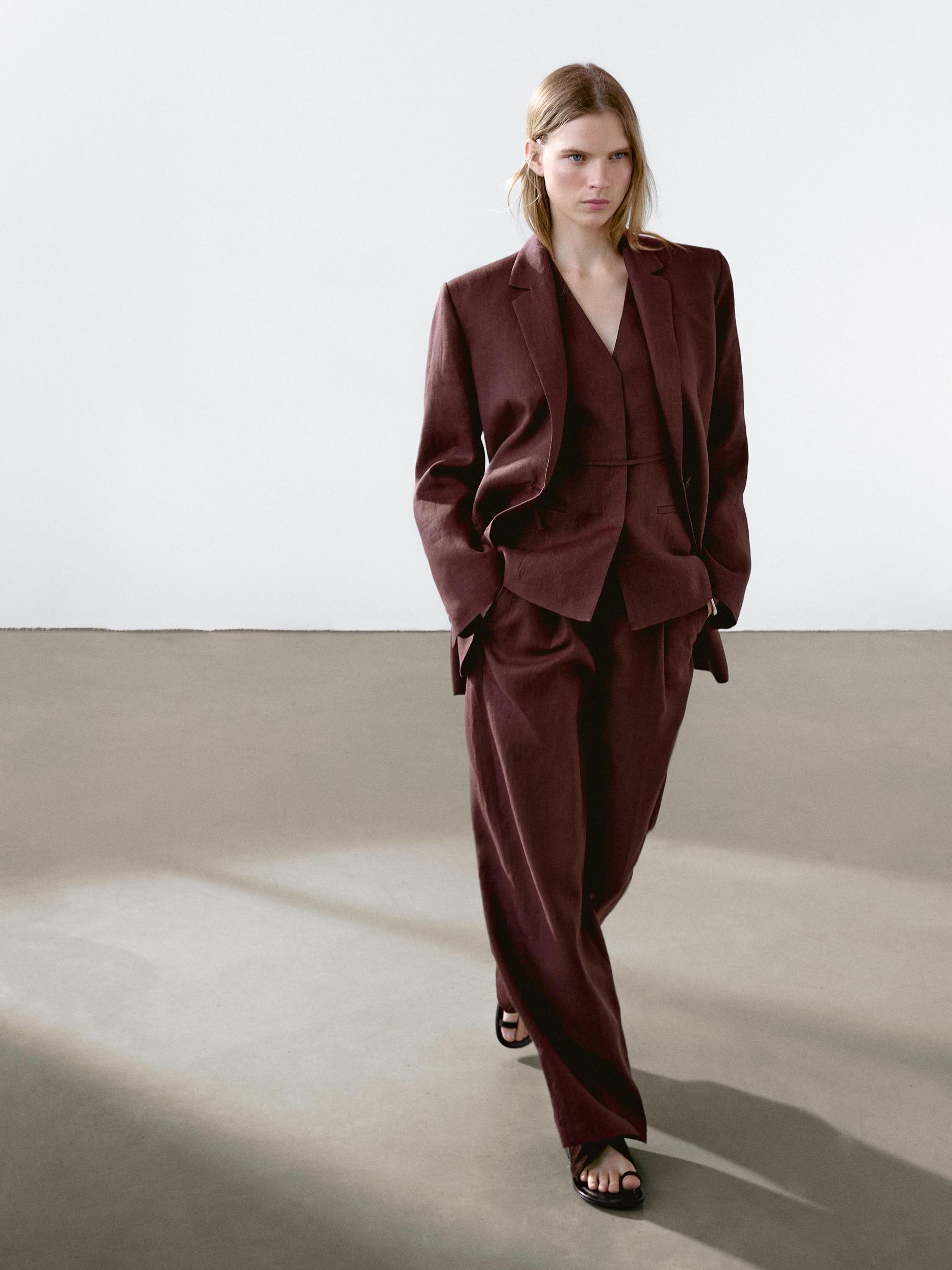 100% linen two-button blazer Product Image