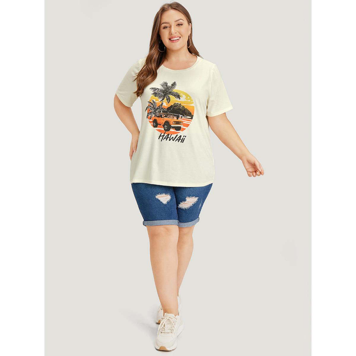 Plus Size Coconut Tree & Car Print Crew Neck T-shirt Beige Women Casual Tropical Dailywear T-shirts BloomChic 12/L Product Image