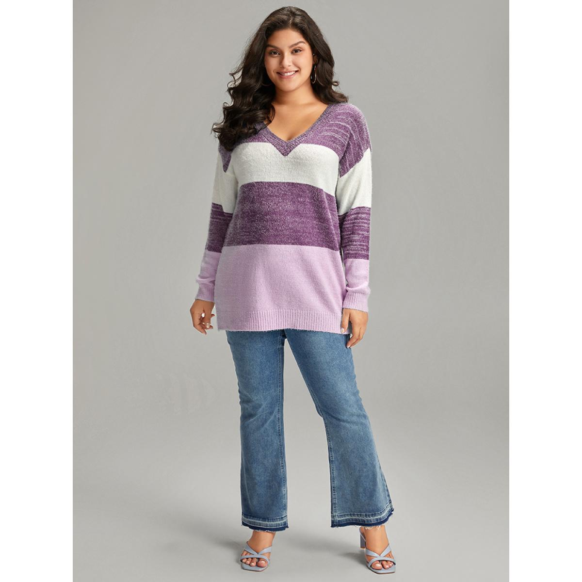 Plus Size Colorblock Contrast V Neck Pullover Purple Women Casual Long Sleeve V-neck Dailywear Pullovers BloomChic 30/6X Product Image