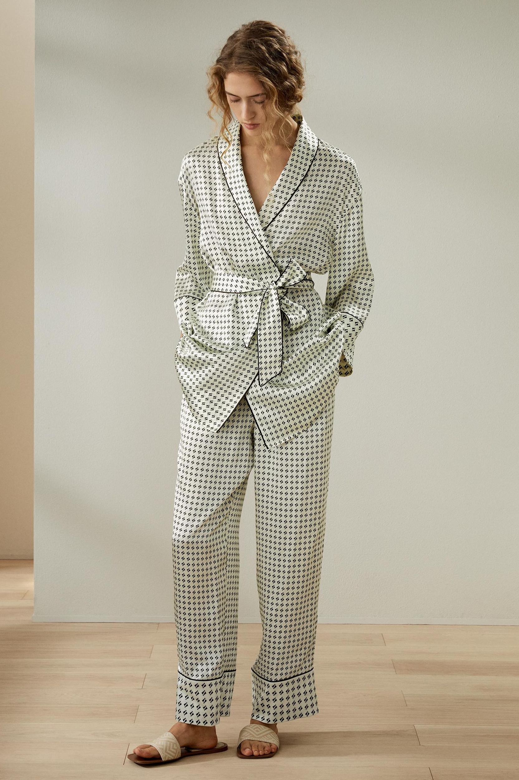 Pena Robe With Pants Product Image