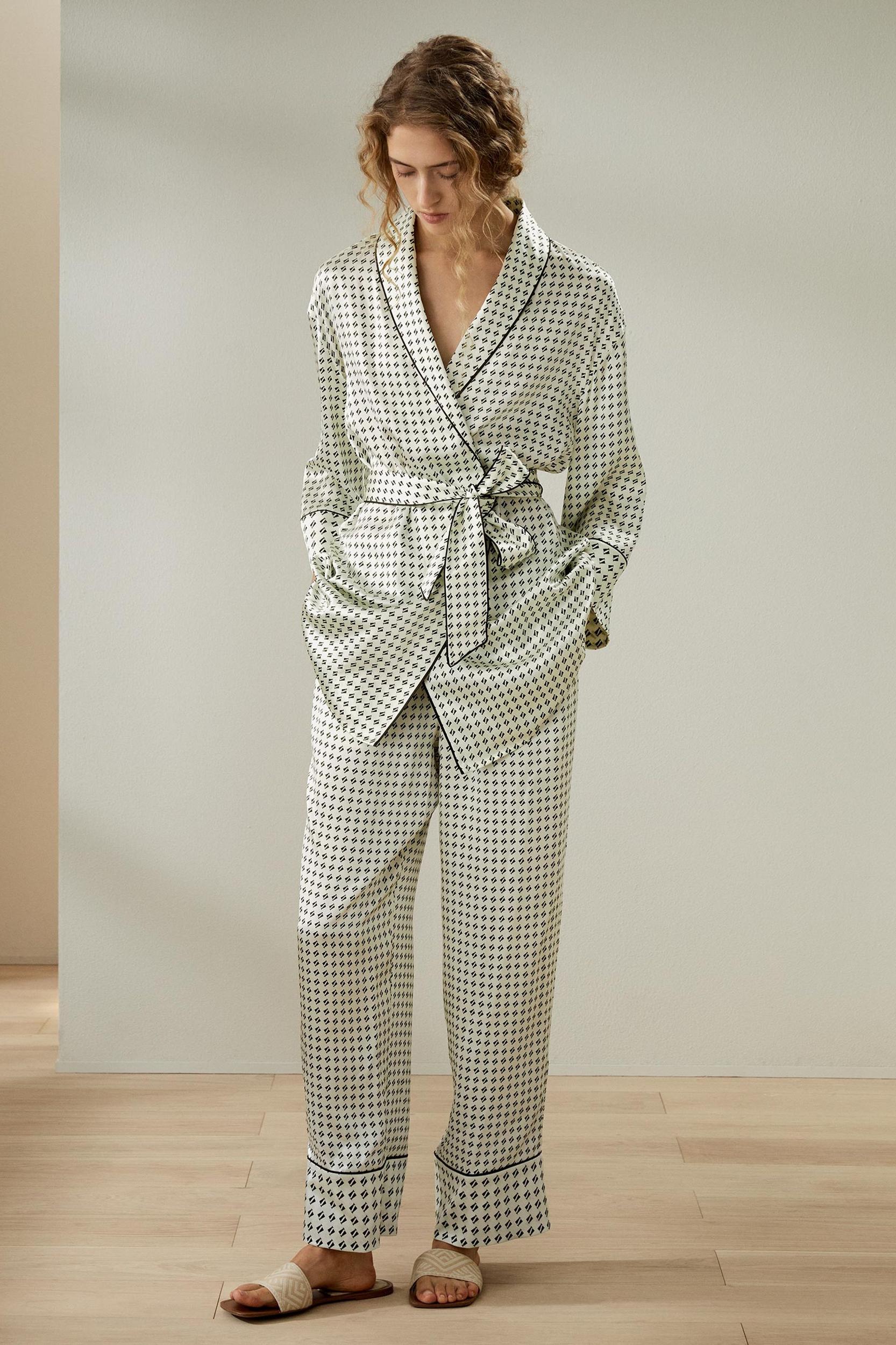 Pena Robe With Pants Product Image