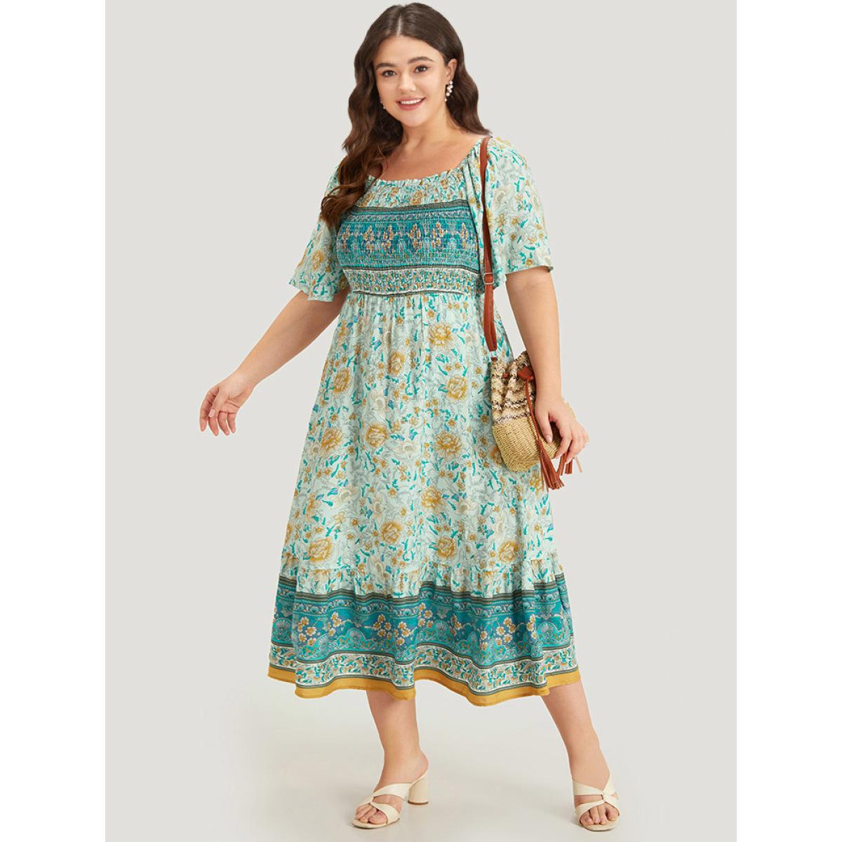 Plus Size Floral Print Shirred Square Neck Dress Turquoise Women Vacation Gathered Square Neck Short sleeve Curvy Midi Dress BloomChic 26/4X Product Image