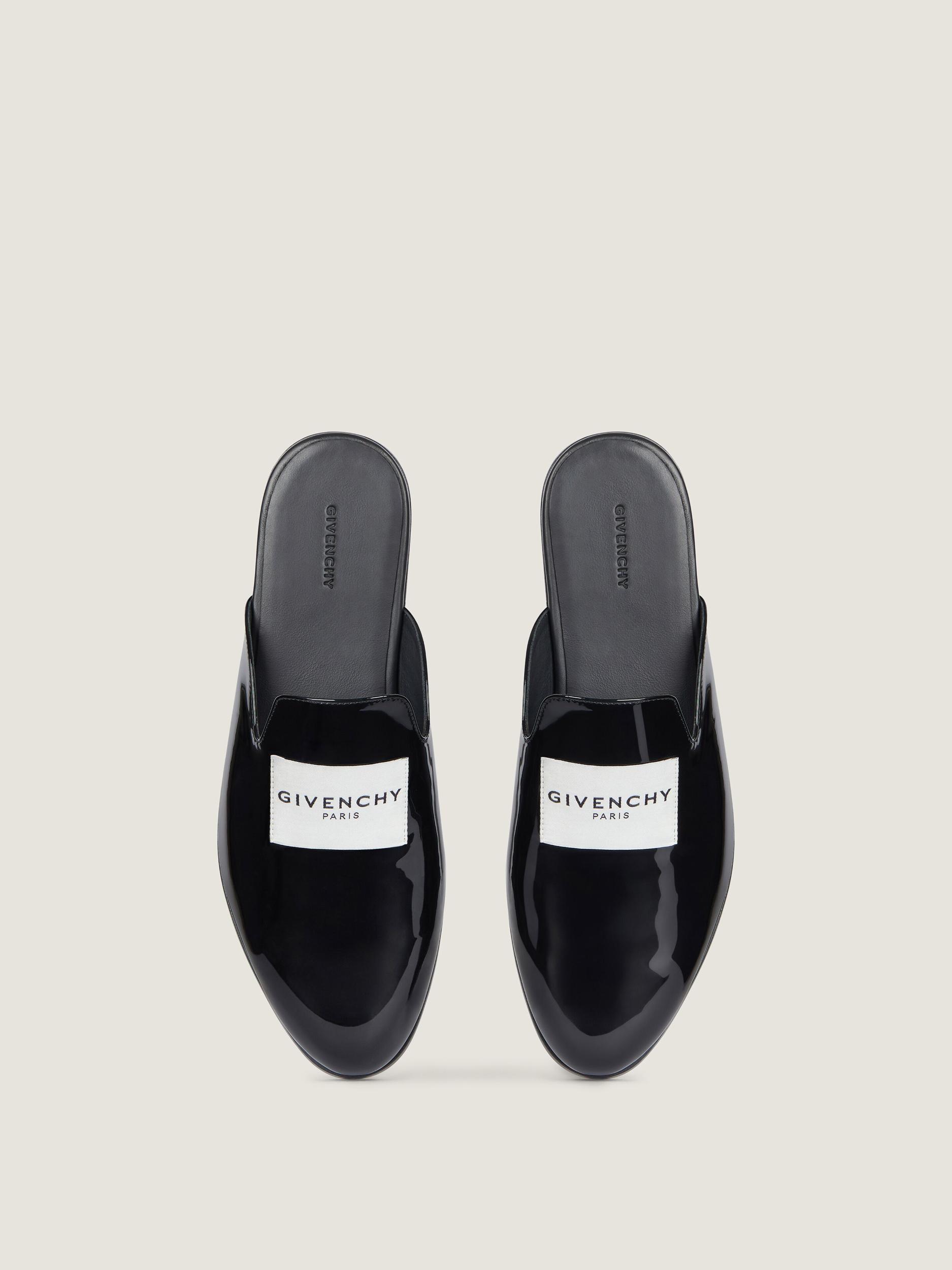 Label flat mules in patent leather Product Image