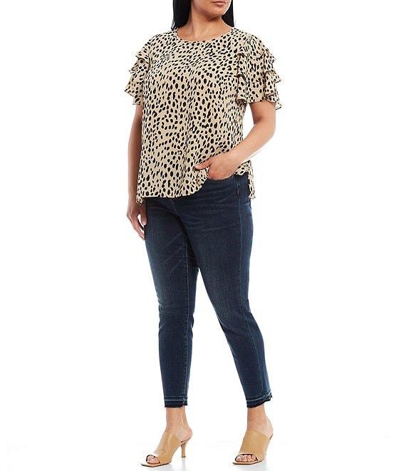Vince Camuto Plus Size Round Neck Tiered Short Sleeve Leopard Print Blouse Product Image