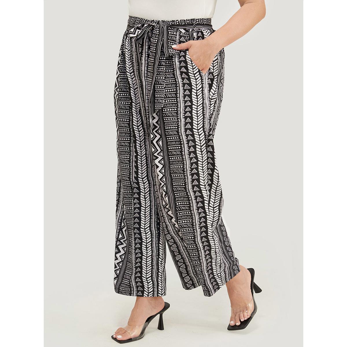 Plus Size Geometric & Striped Print Belt Pocket Pants Women Black Vacation Wide Leg High Rise Dailywear Pants BloomChic 26/4X Product Image