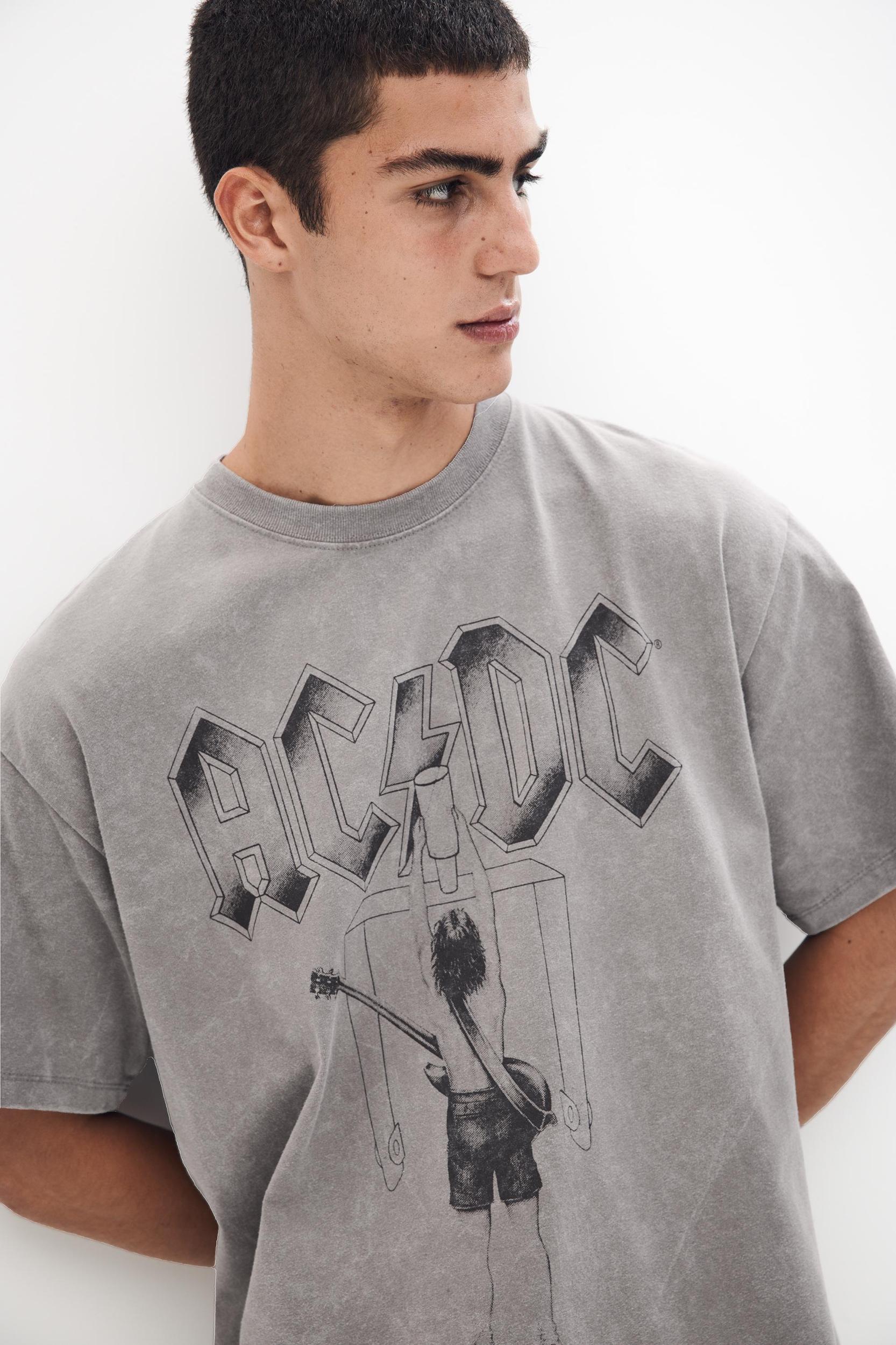 AC/DC T-shirt Product Image