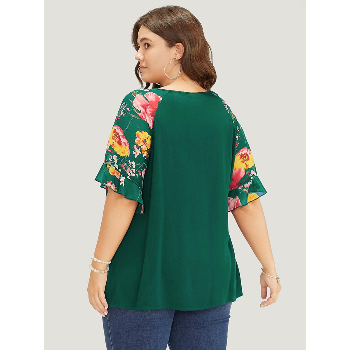 Plus Size Emerald Floral Raglan Sleeve Keyhole Tie Neck Blouse Women Elegant Short sleeve Tie Neck Dailywear Blouses BloomChic 14-16/1X Product Image
