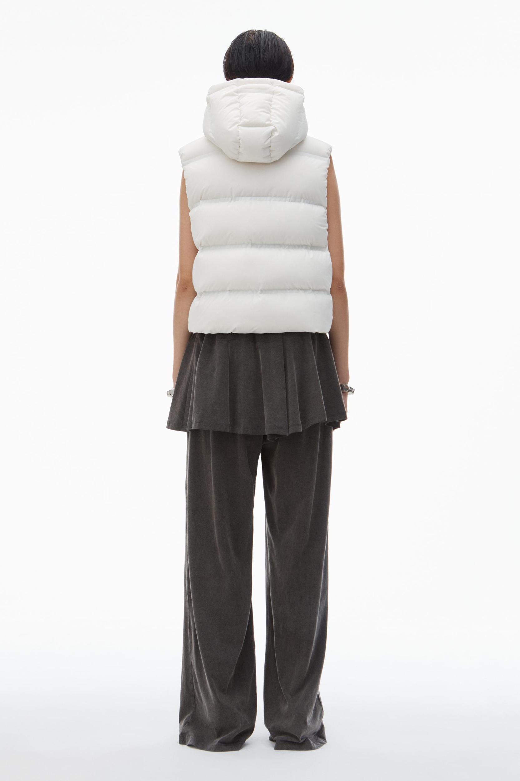 Cropped Hooded Puffer Vest With Reflective Logo Product Image
