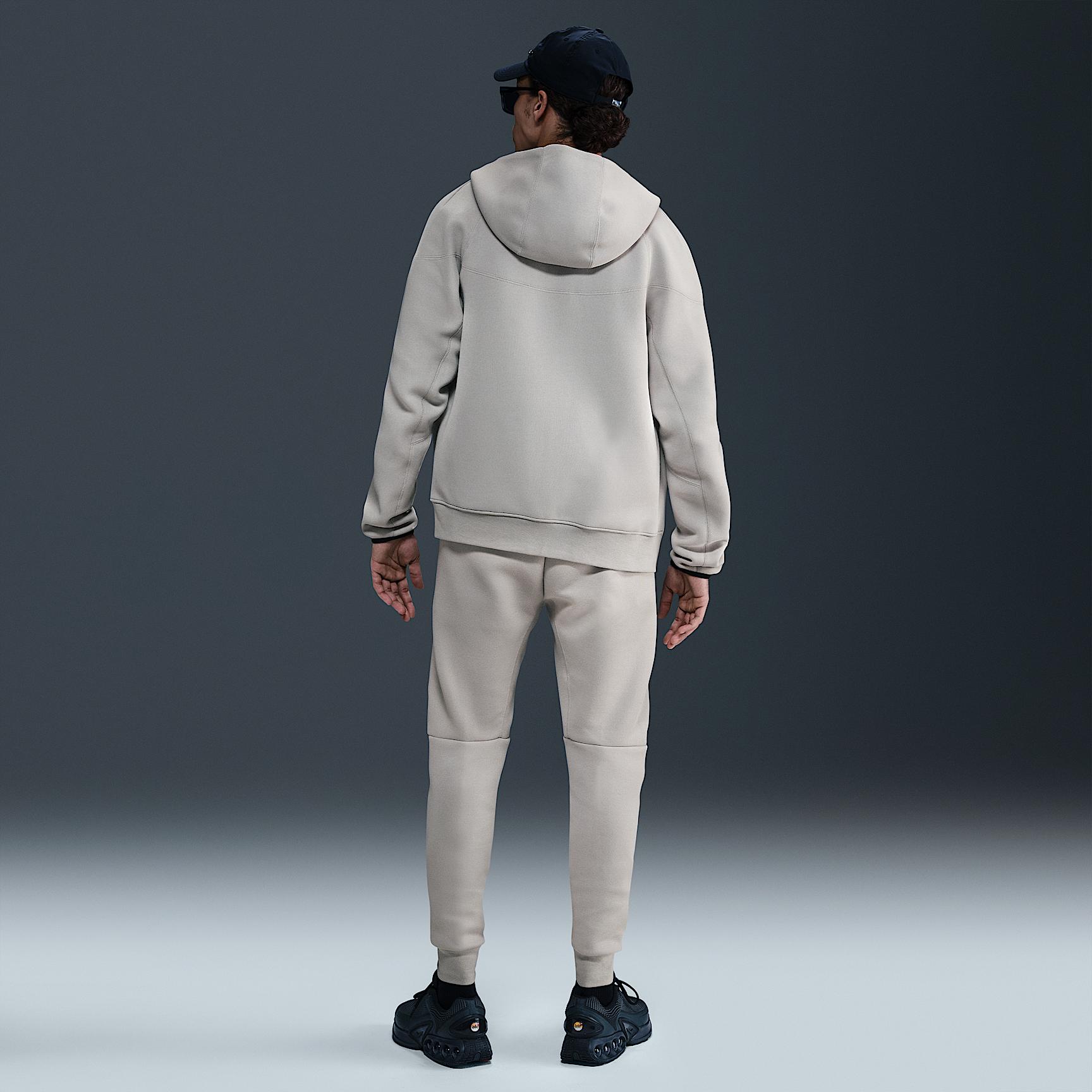 Tottenham Hotspur Tech Windrunner Nike Mens Soccer Fleece Full-Zip Hoodie | HJ6434-014 Product Image