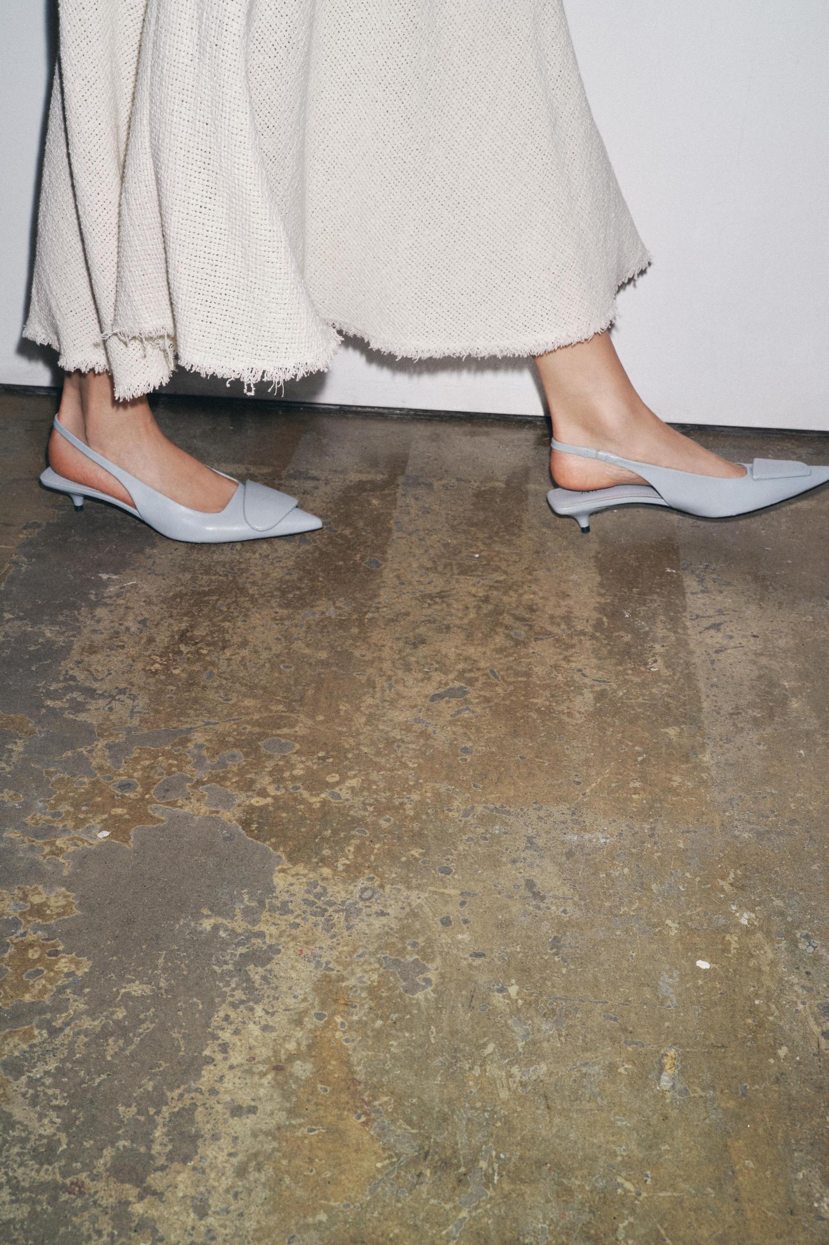 APPLIQUÉ SLINGBACK SHOES Product Image