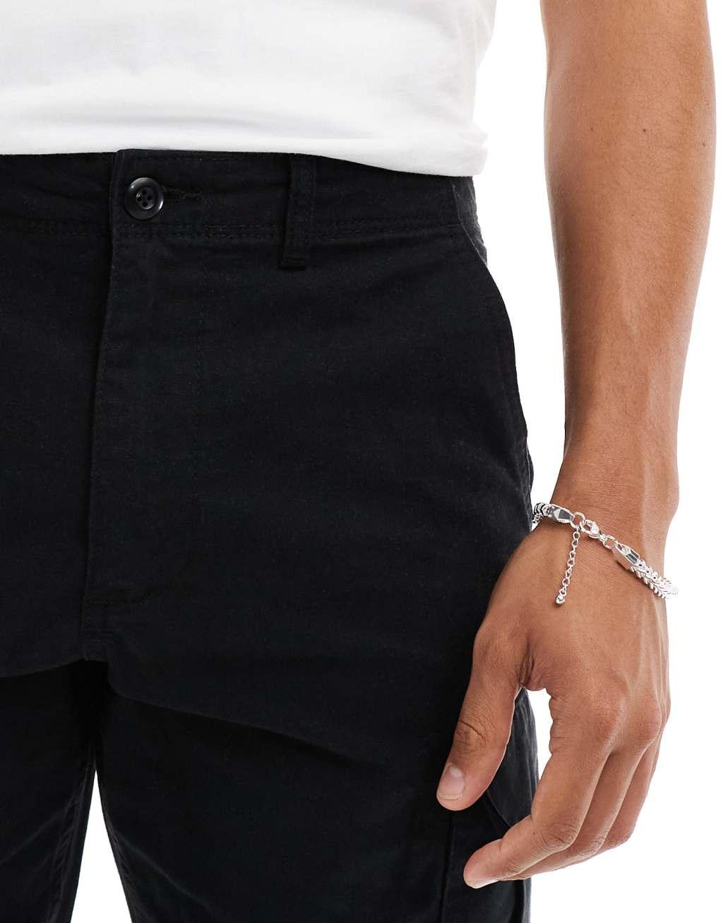 Jack & Jones loose fit cargo pants in black Product Image