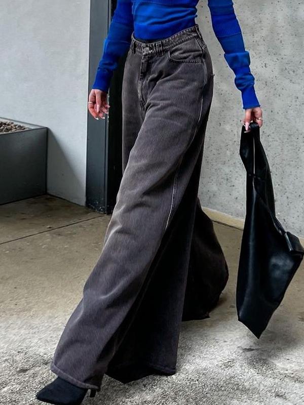 Gray Wash Loose Flare Boyfriend Jeans Product Image