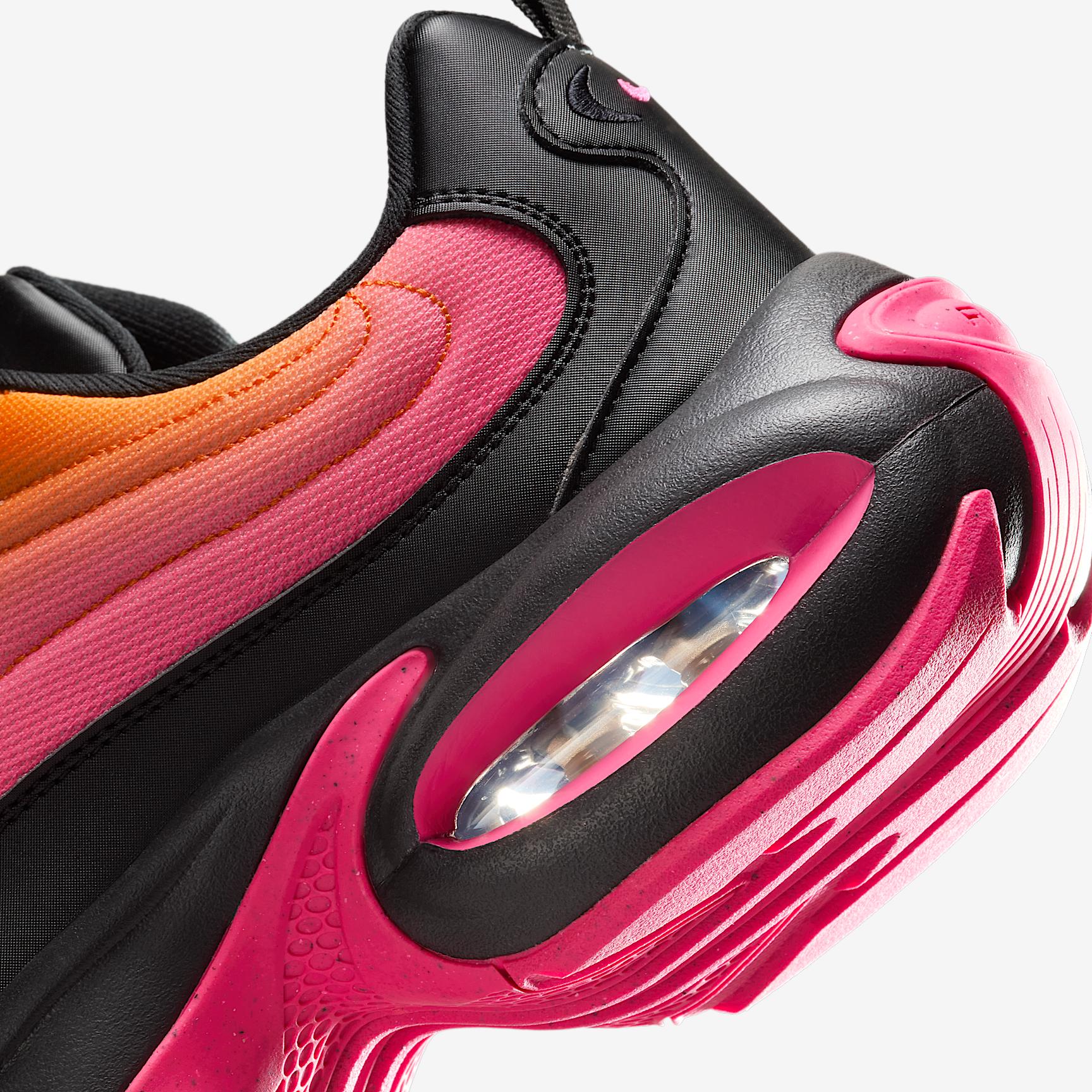 Nike Women's Air Max Portal Shoes Product Image