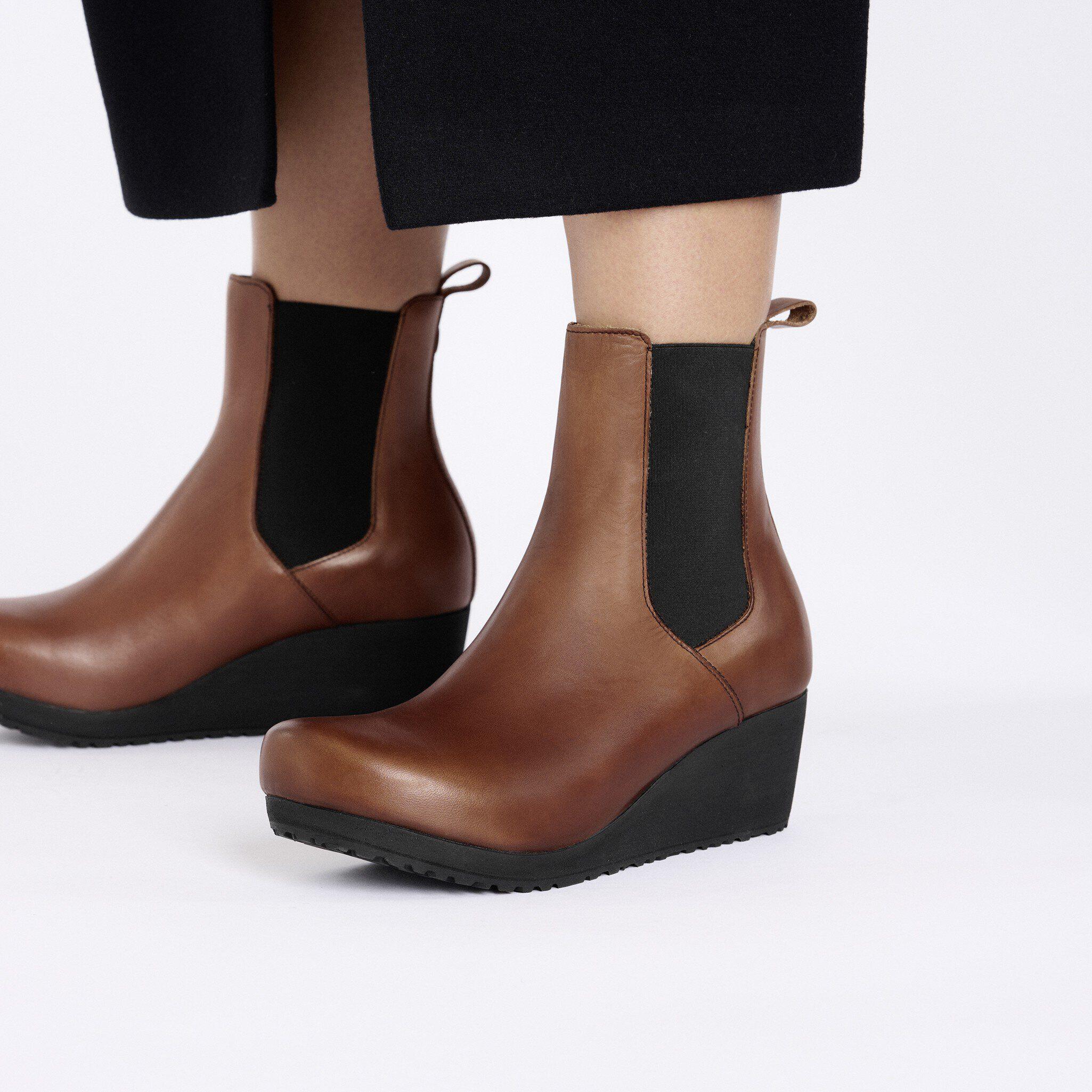 Ebba Slip On Natural Leather Product Image