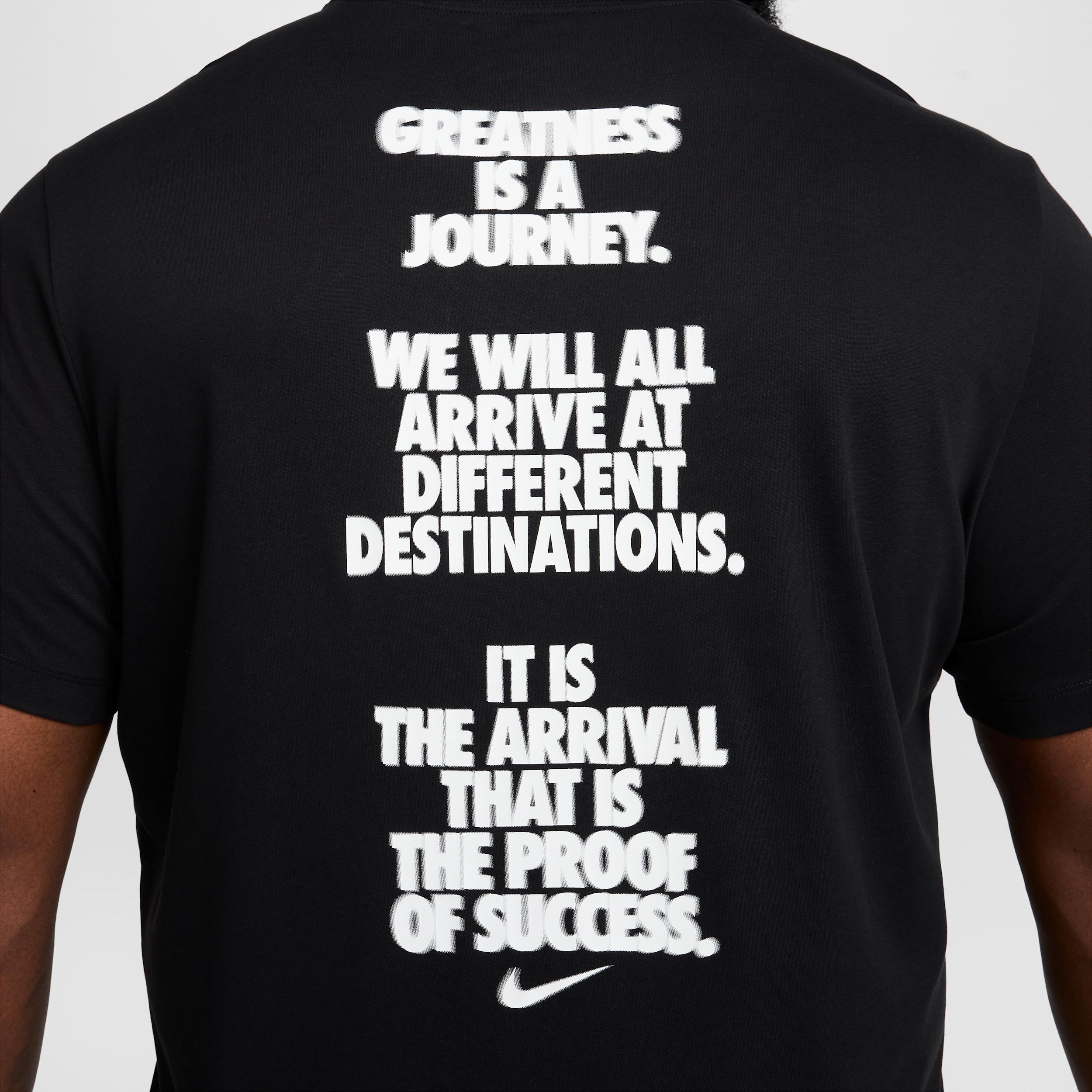 Nike Men's Dri-FIT Fitness T-Shirt Product Image