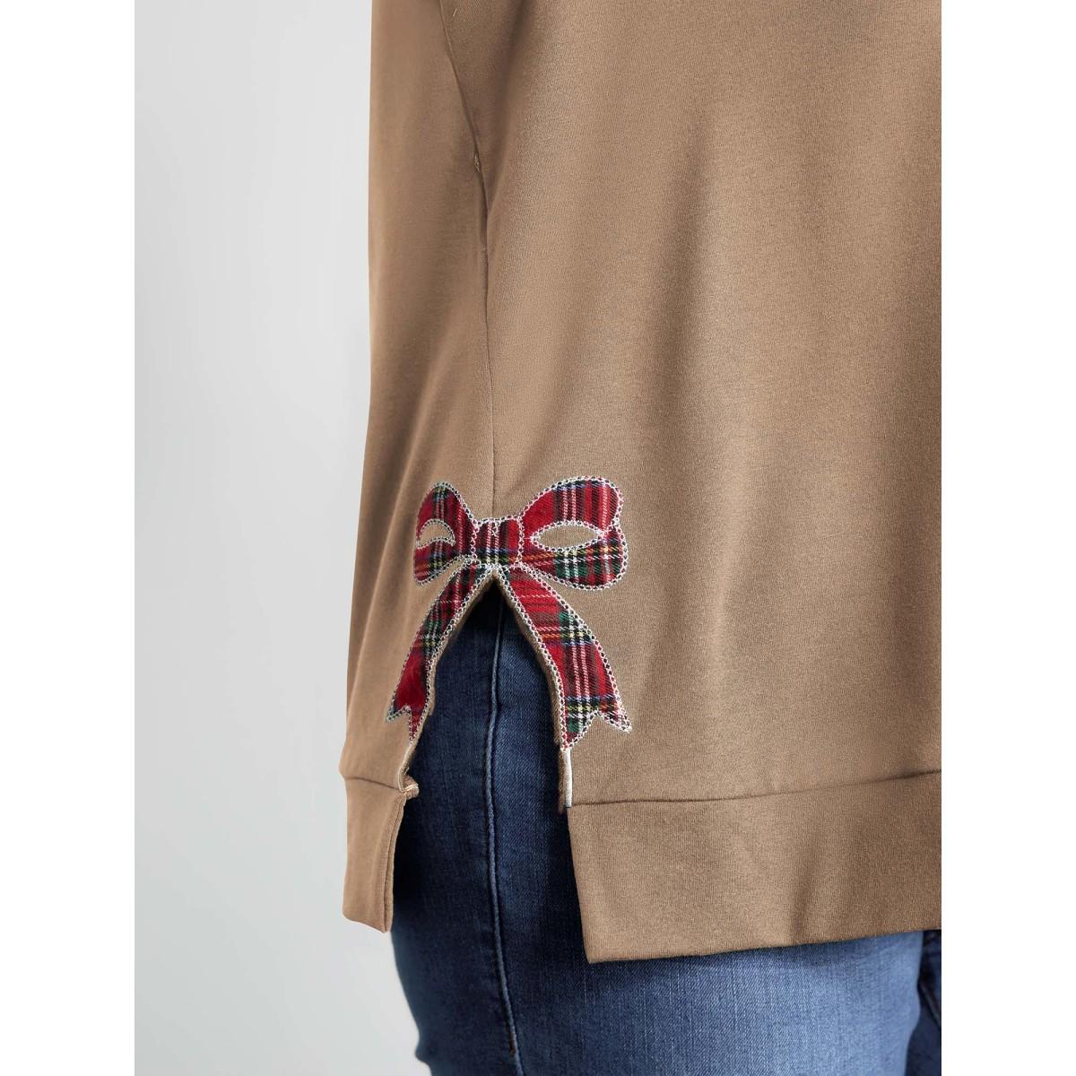 Plus Size Merry Applique Embroidery Sweatshirt Women Skyblue Playful Contrast Round Neck Casual Sweatshirts BloomChic 26/4X Product Image