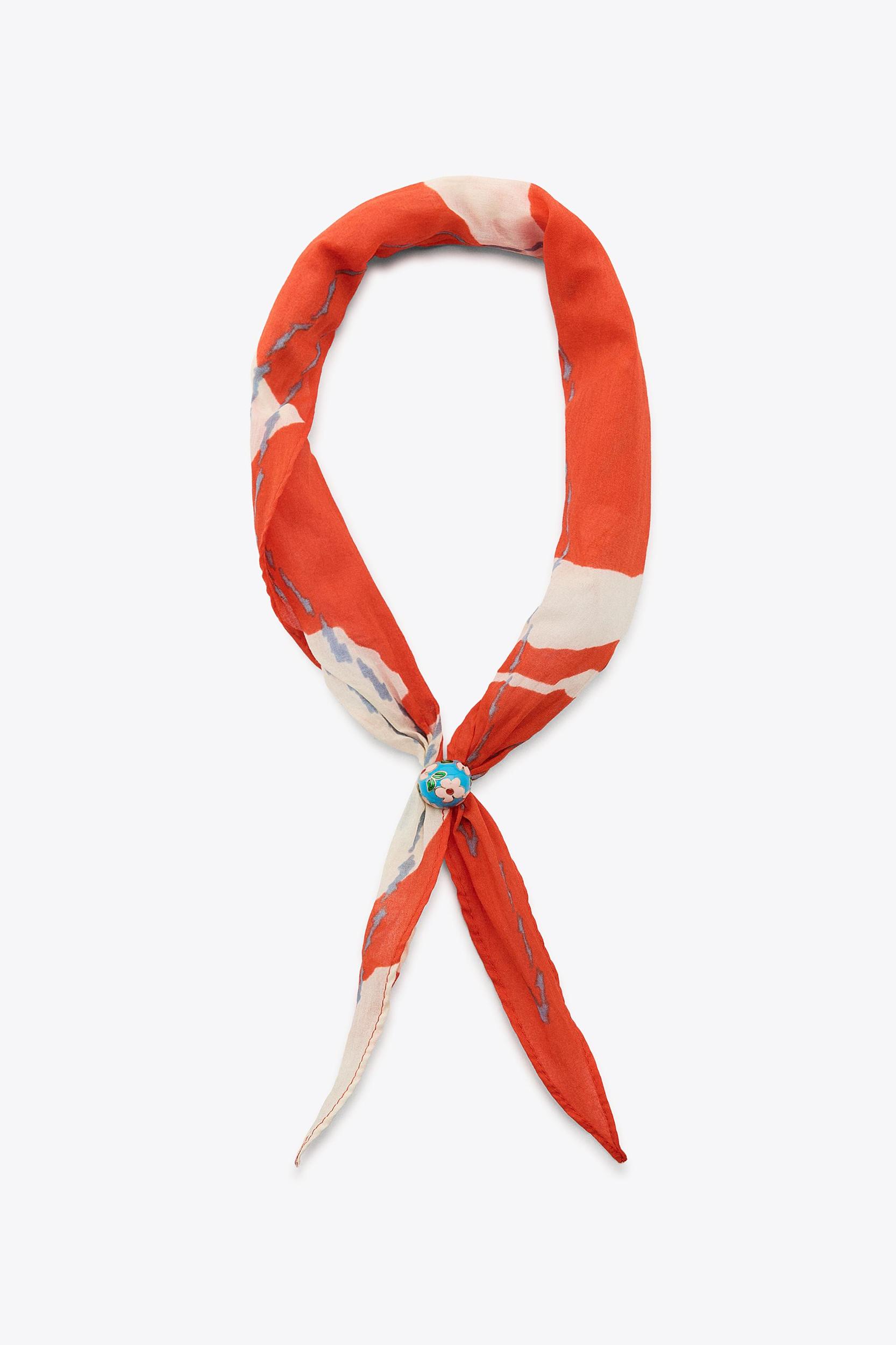 CHERRY BLOSSOM PIECE PRINTED BANDANA Product Image