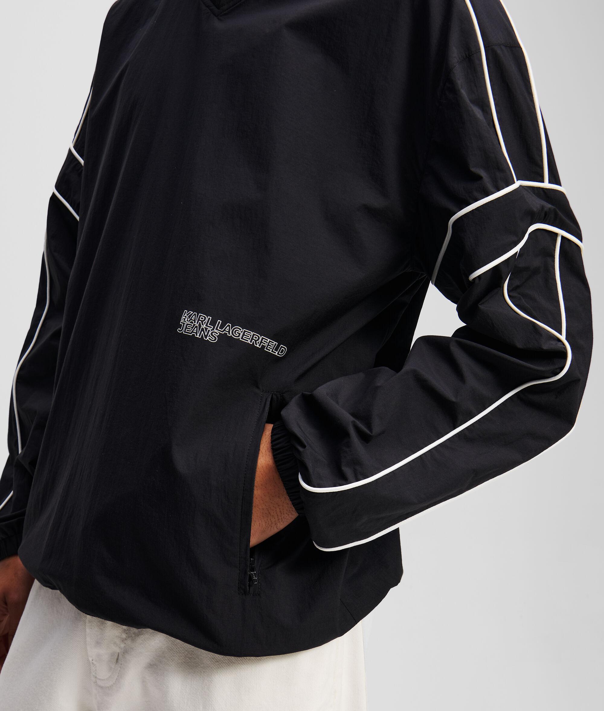 PIPING V-NECK SWEATSHIRT Product Image