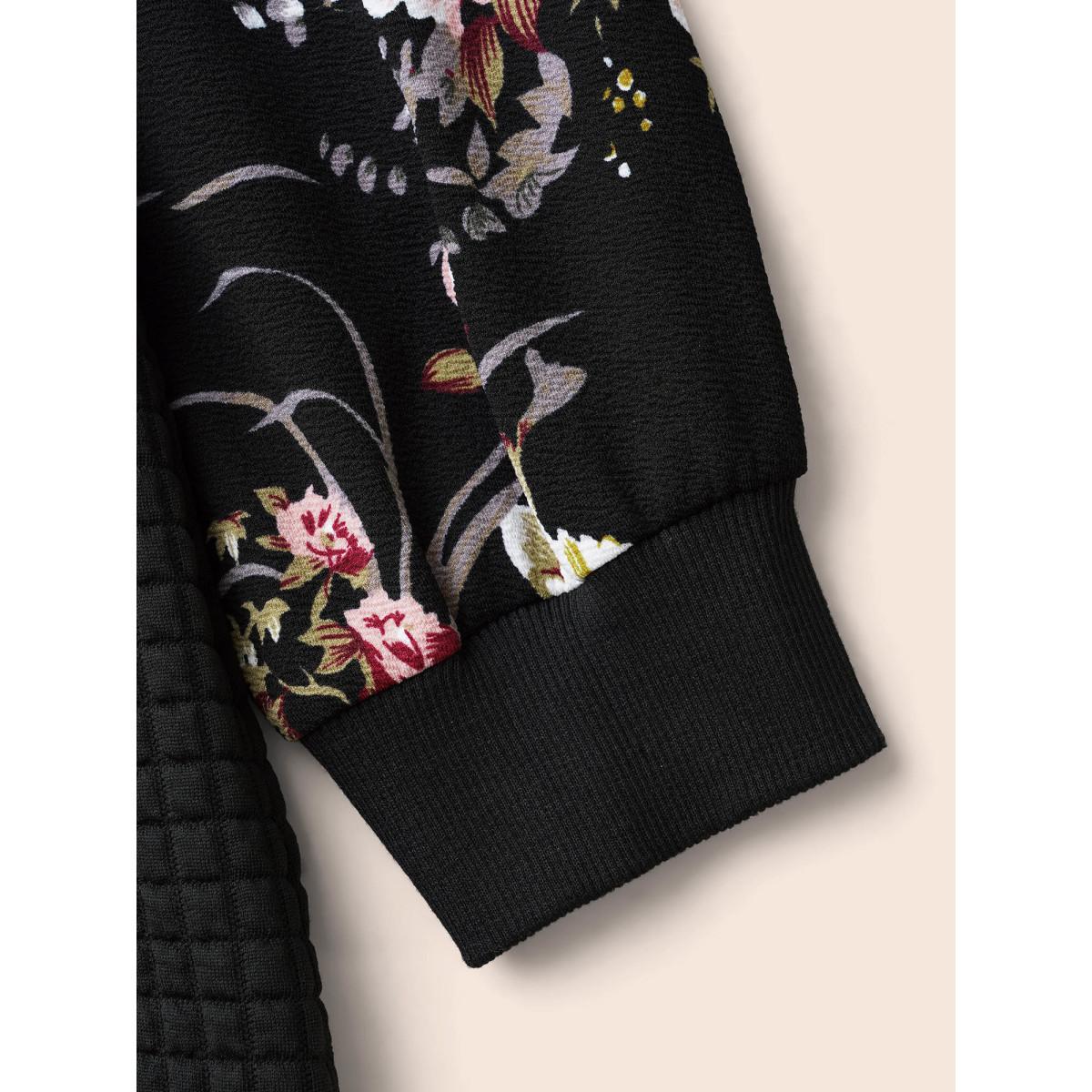 Plus Size Natural Flowers Patchwork Texture Jacket Women Black Texture Slanted pocket Everyday Jackets BloomChic 30/6X Product Image
