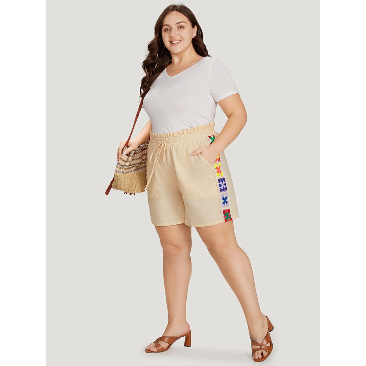 Plus Size Bandana Patchwork Pocket Ties Paperbag Waist Shorts Women Ivory Vacation Cross straps Dailywear Shorts BloomChic 22-24/3X Product Image