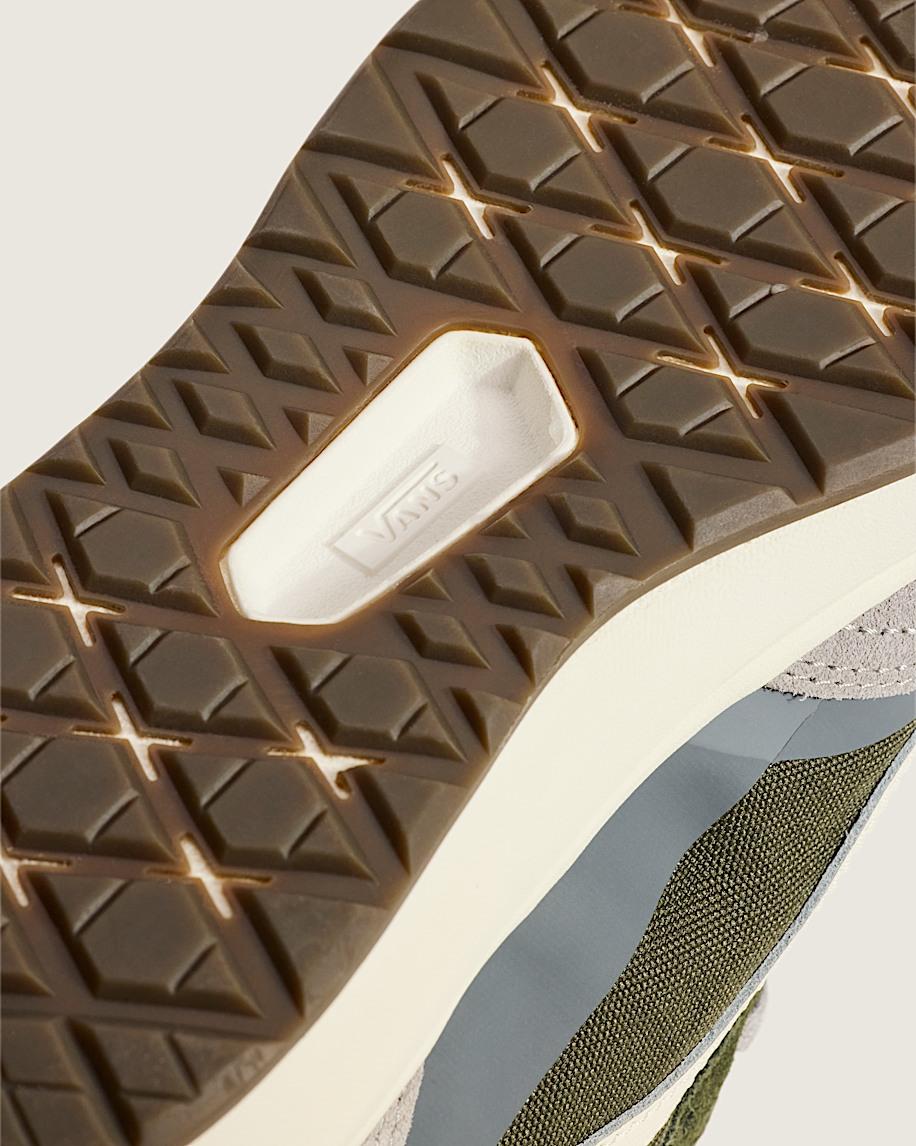 UltraRange 2.0 Shoe in Olive Green / Grey| Vans US Product Image
