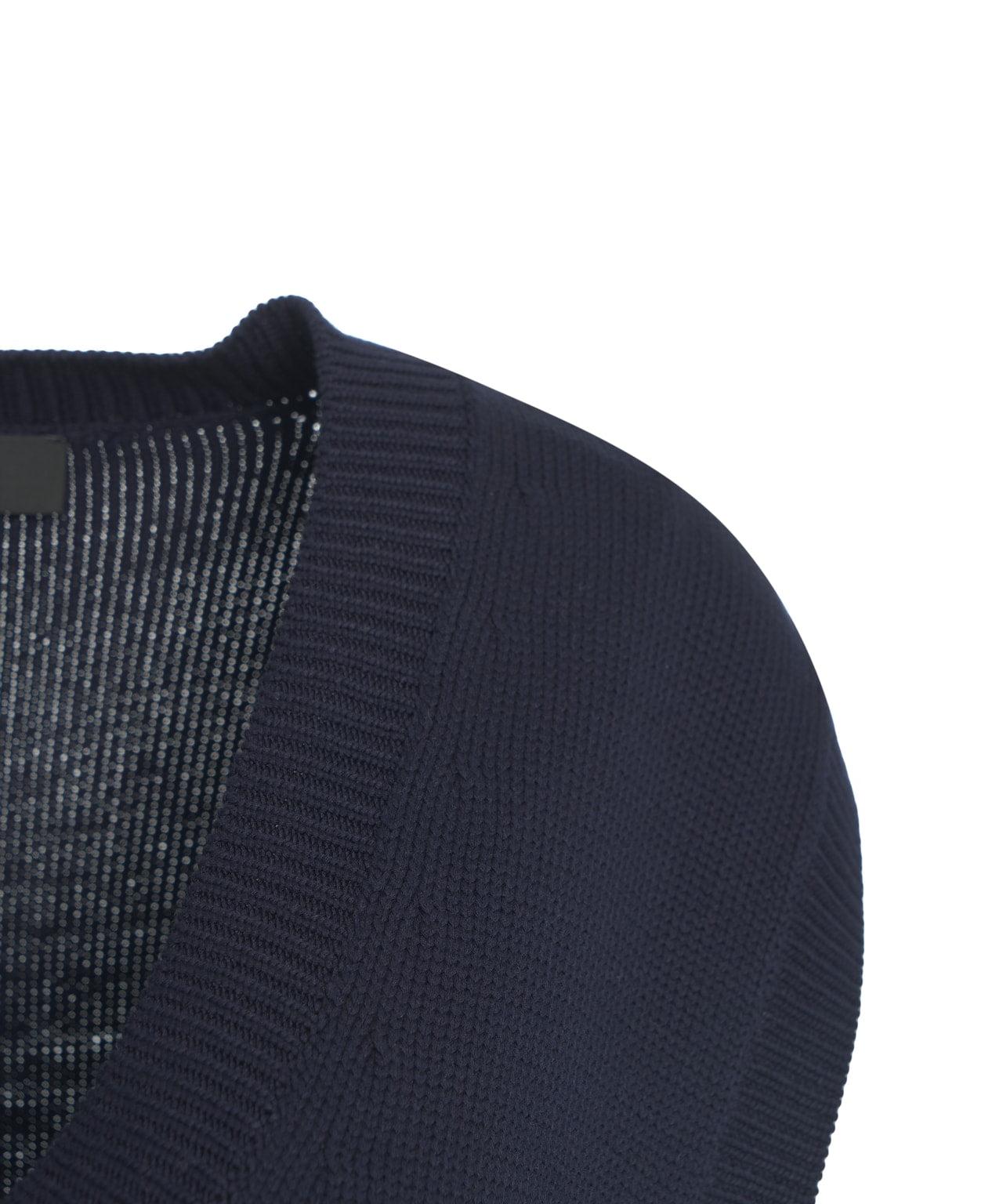 V-neck vest Product Image