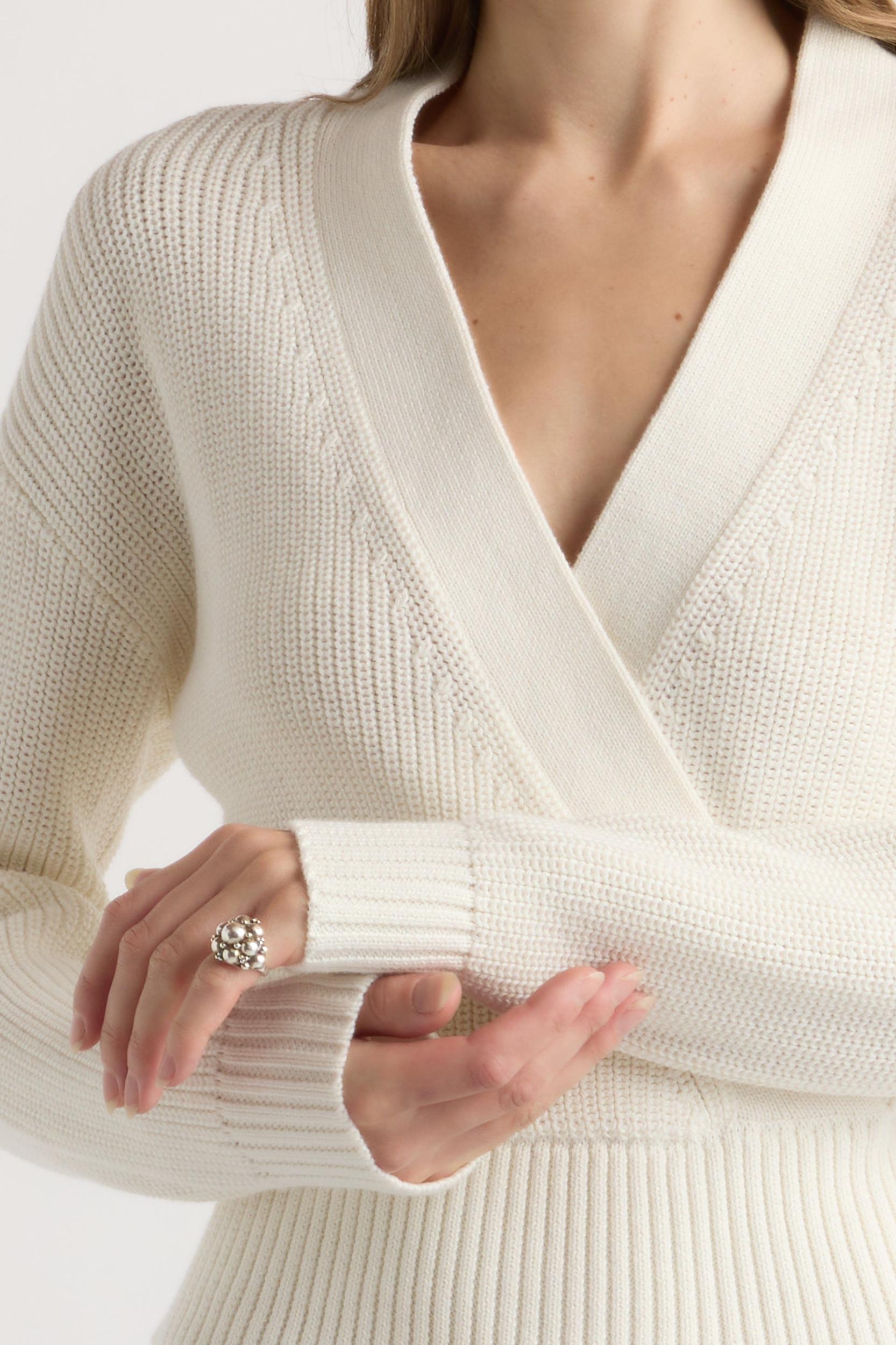 Maren Cropped V-Neck Sweater Product Image