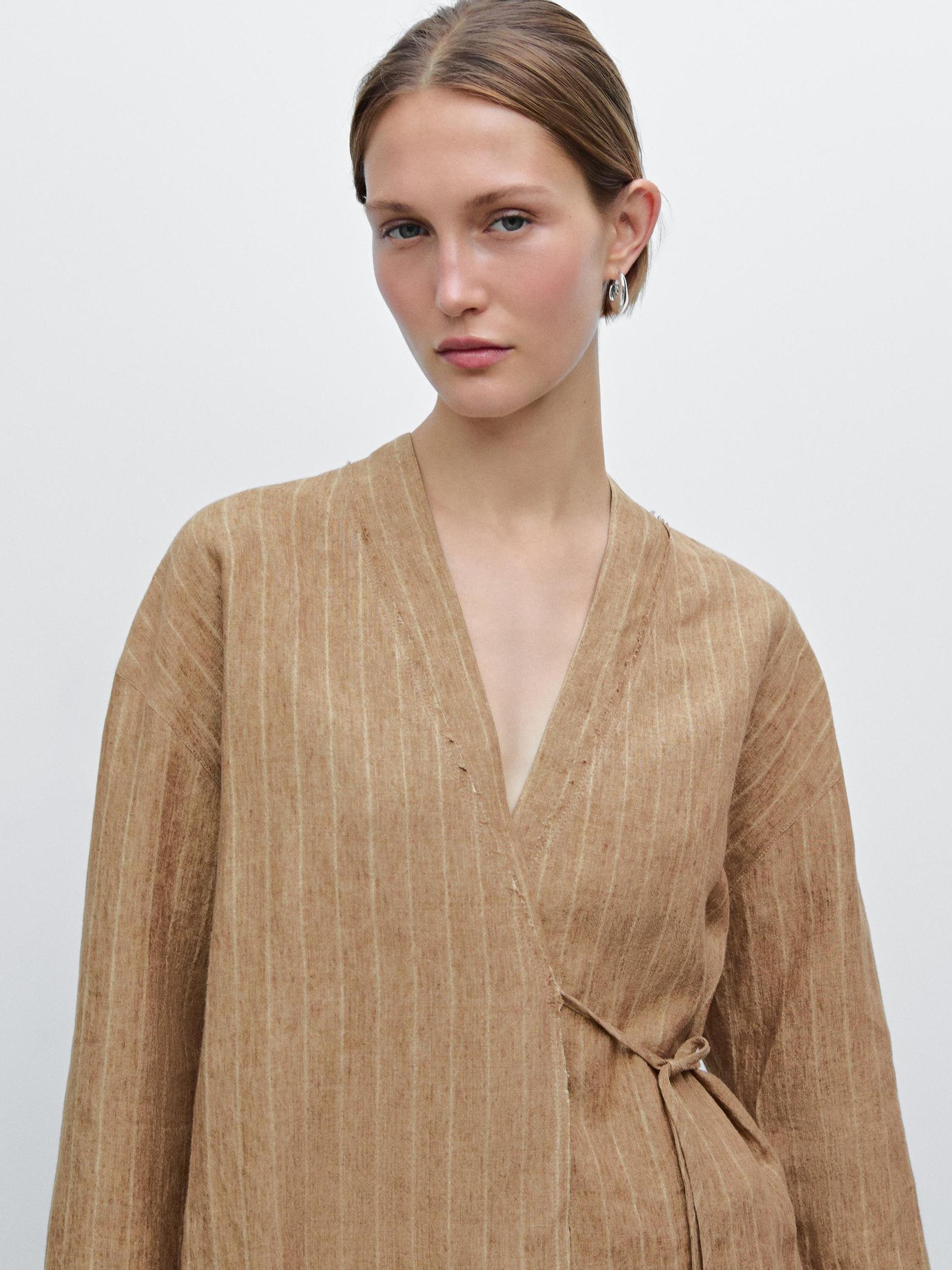Flowing 100% linen kimono with tie detail Product Image
