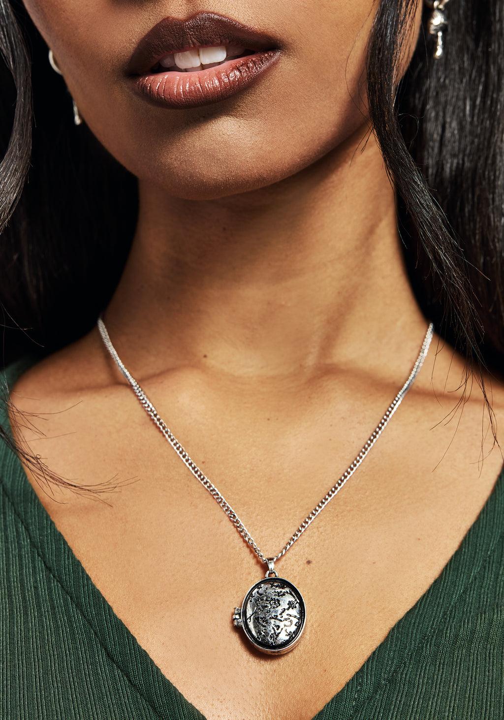 Cerelia Etched Locket Necklace Product Image