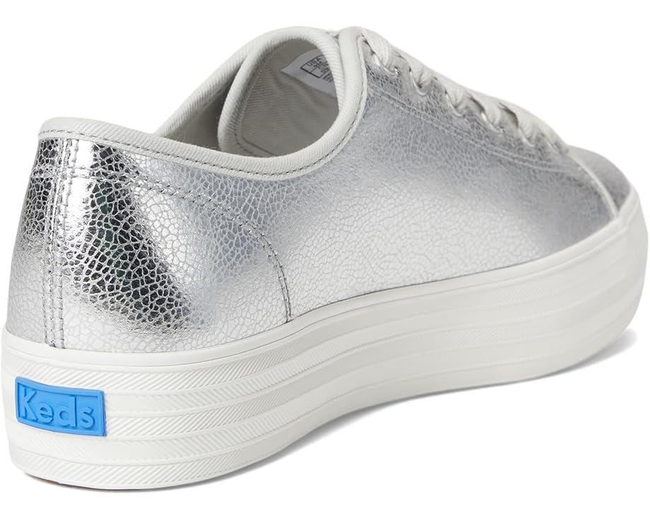 Triple Kick Canvas Product Image